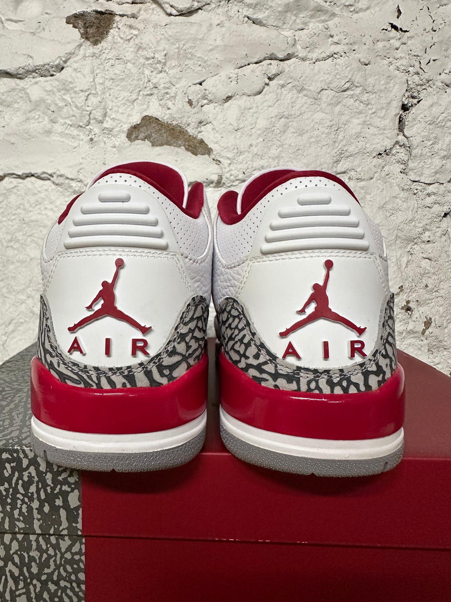 Air Jordan 3 Cardinal Sz 8