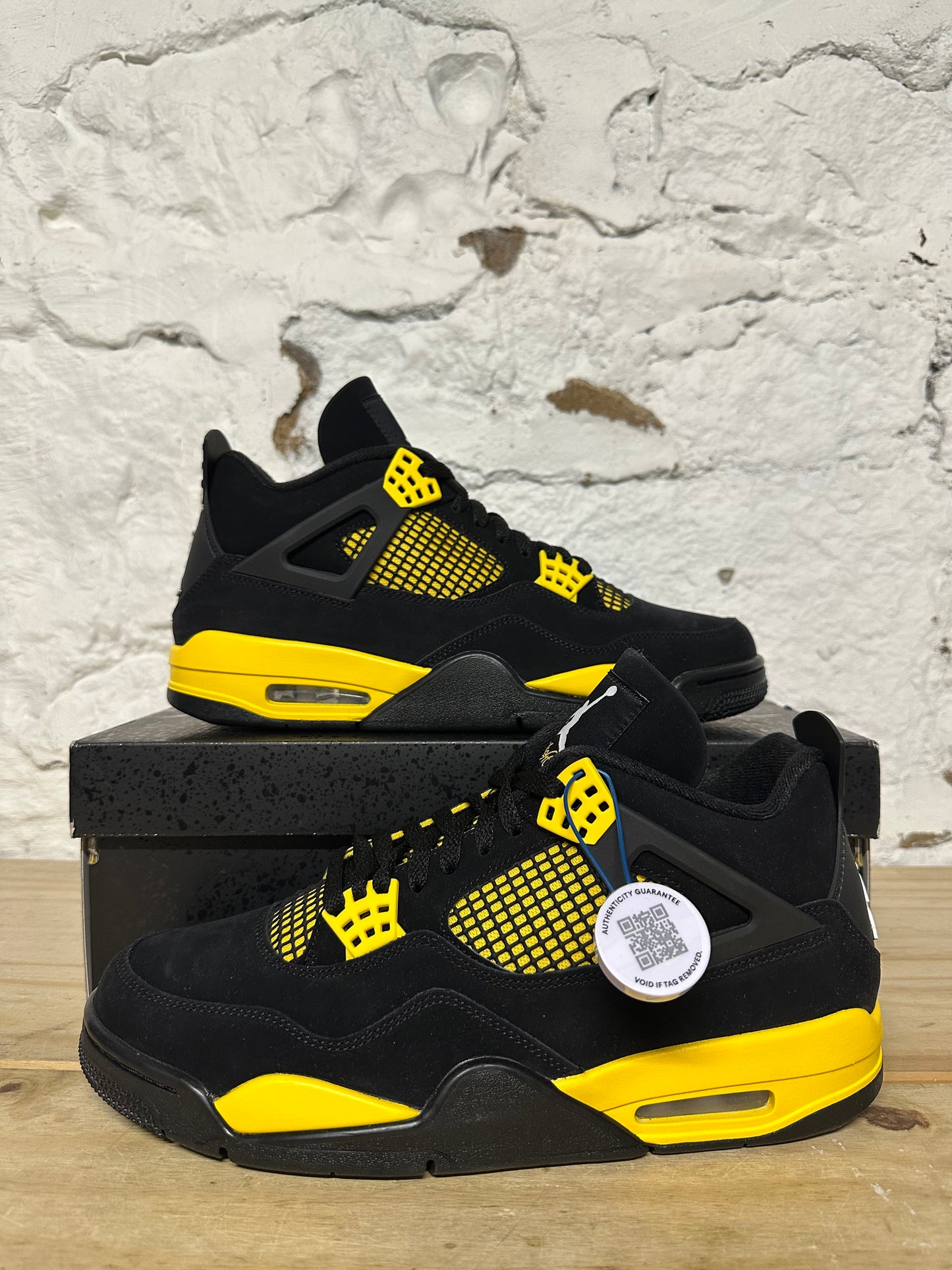 Air Jordan 4 Thunder Sz 11 DS