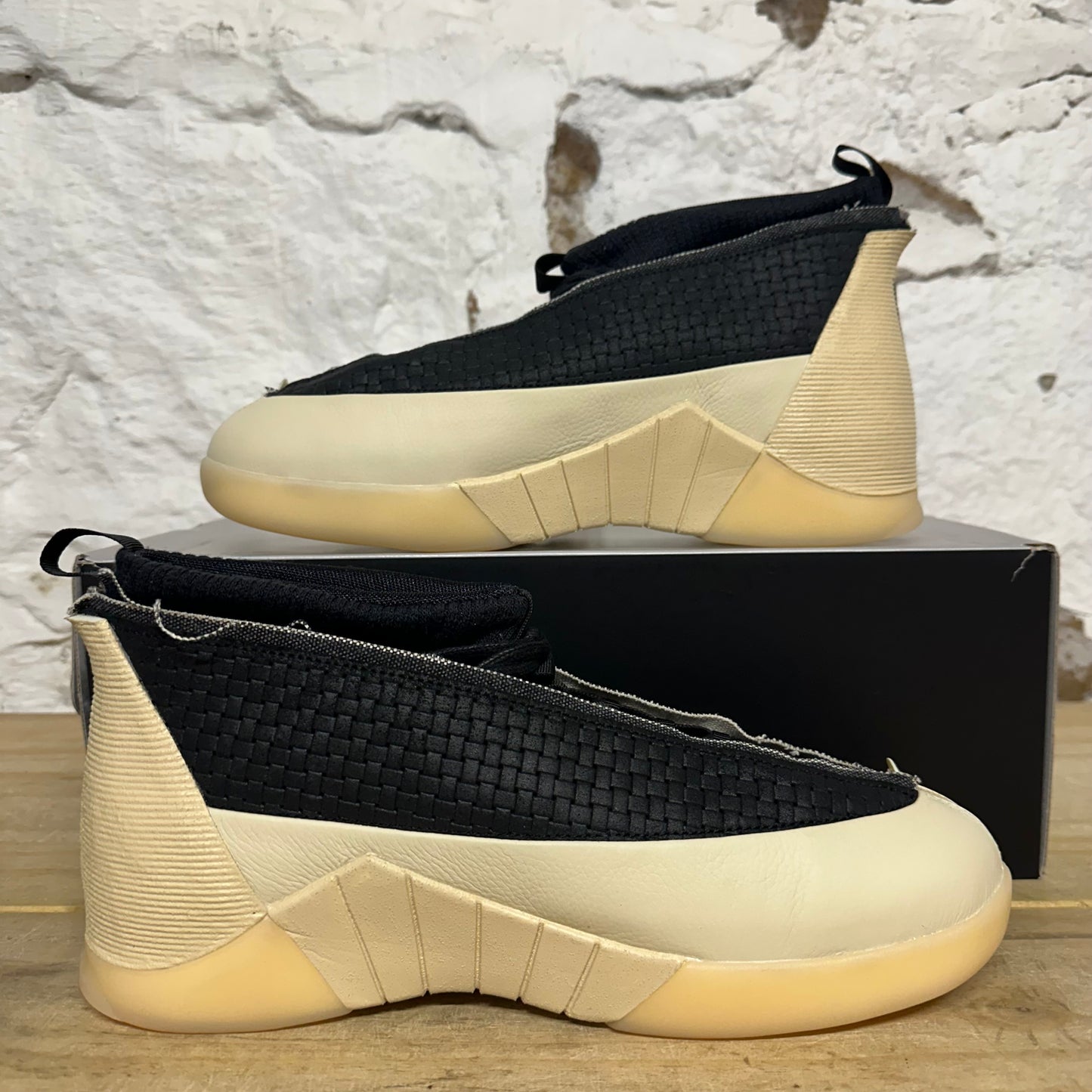 Air Jordan 15 Black Muslin Sz 10.5 DS
