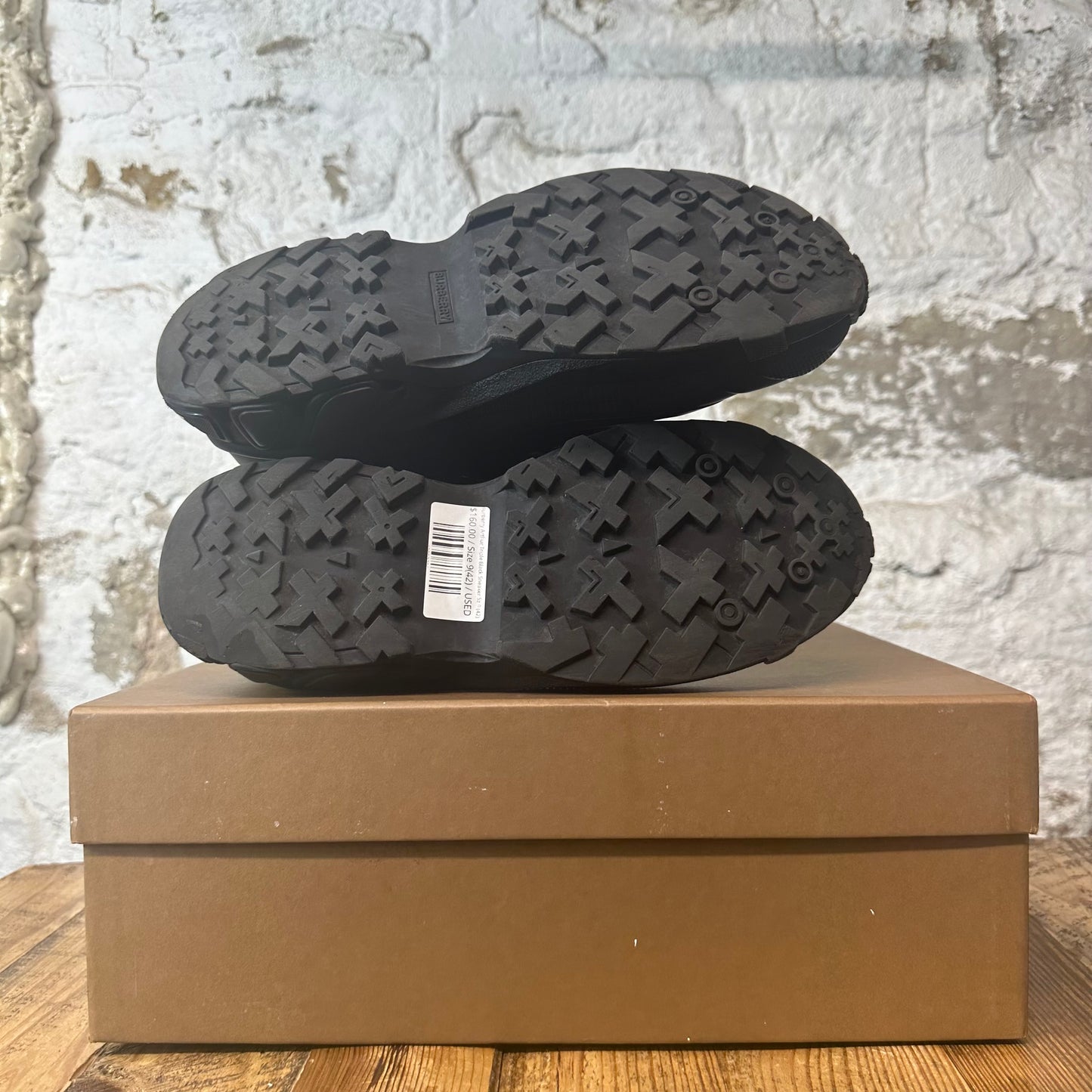 Burberry Arthur Triple Black Sneaker Sz 9 (42)