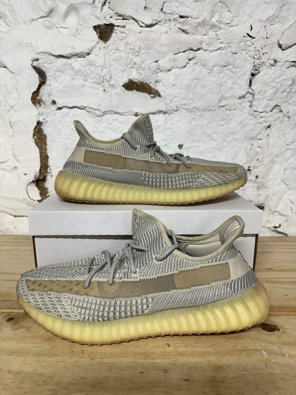 Yeezy 350 V2 Lundmark Sz 13