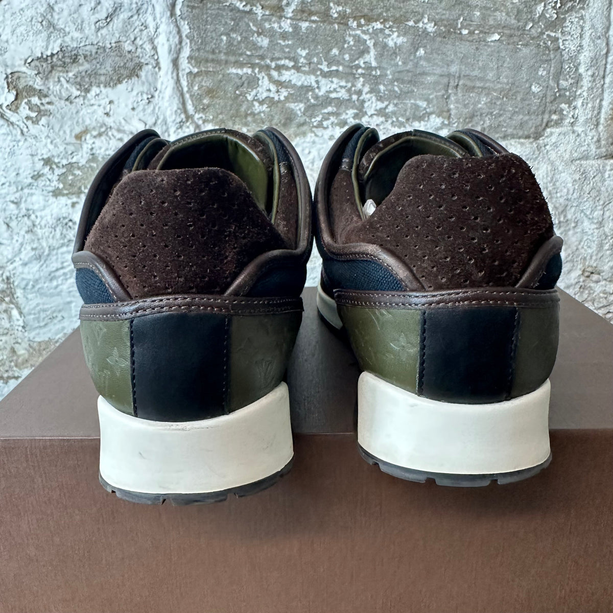 Louis Vuitton Upside Down Patchwork Monogram Sneaker Sz 10.5 (9LV)