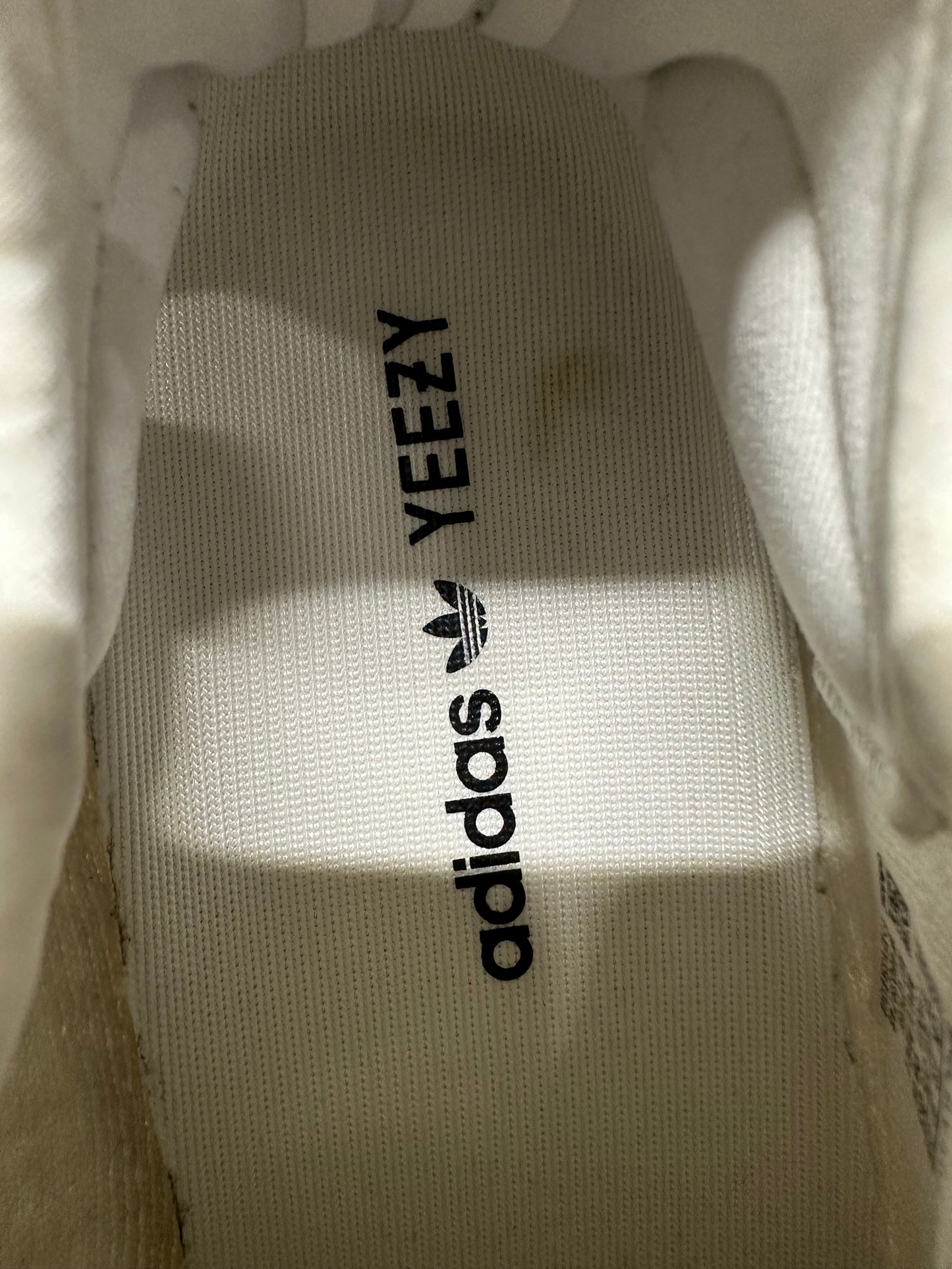 Yeezy 350 V2 Cream Sz 9.5