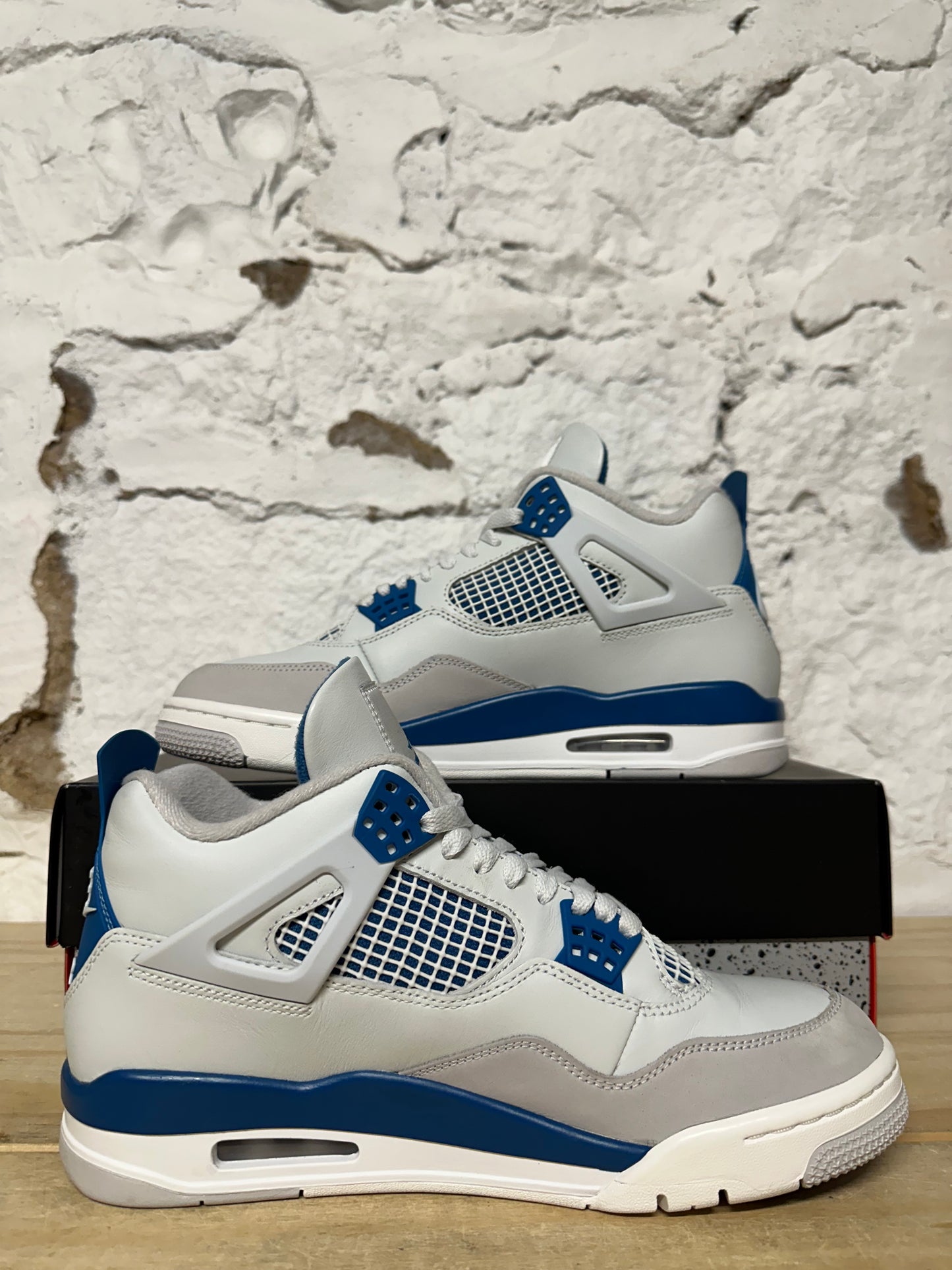 Air Jordan 4 Military Blue Sz 9