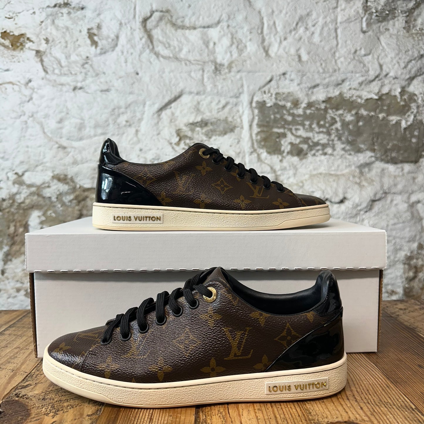 Louis Vuitton Black Patent Brown Monogram Frontrow Sneaker Sz 6 (38)