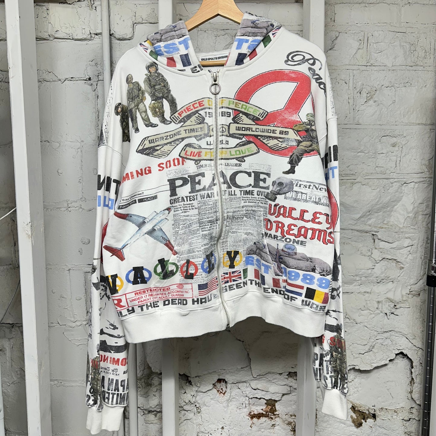 Vale Peace White Zip Up Hoodie Sz L