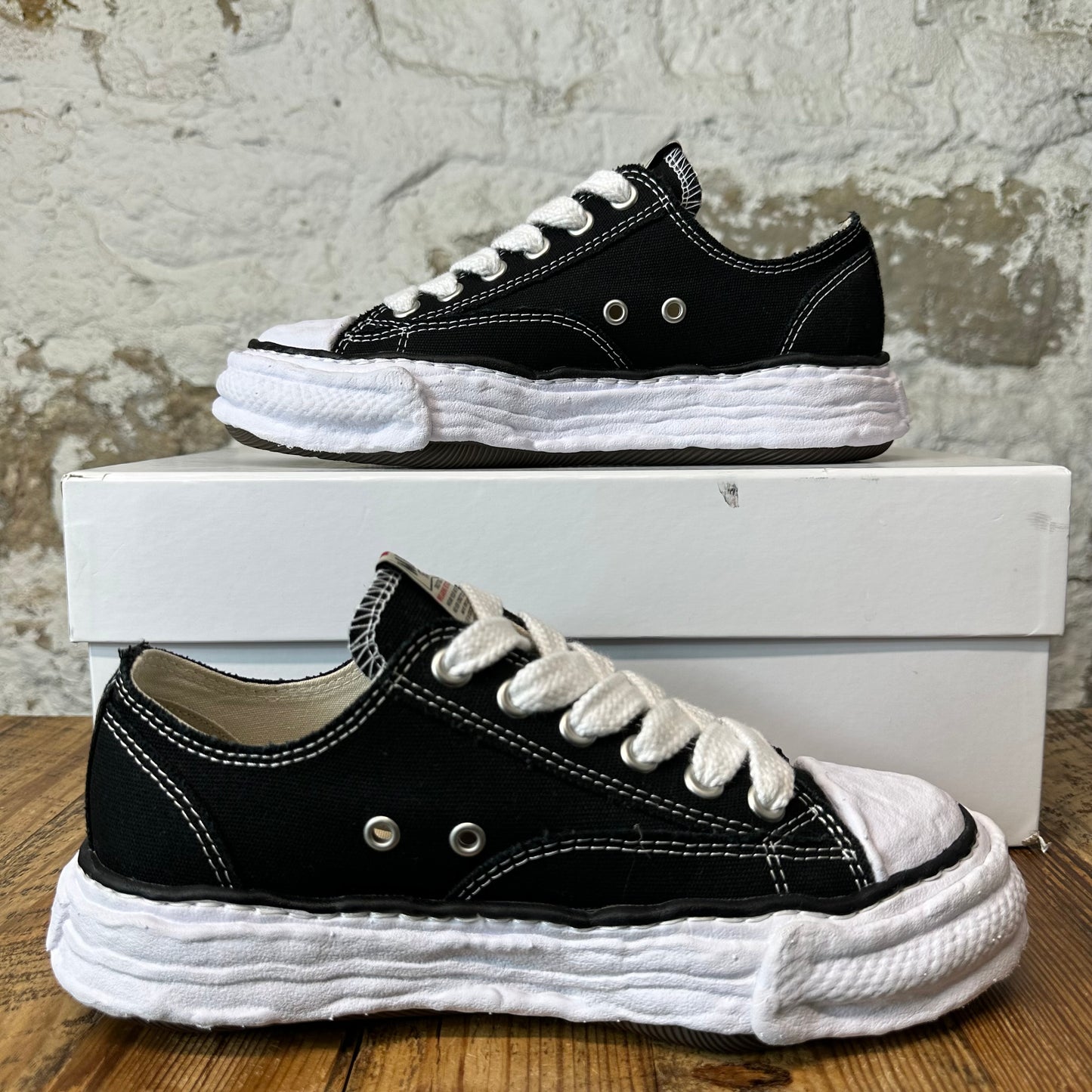 Maison Mihara Black White Peterson 23 Sneaker Sz 6.5 (39)