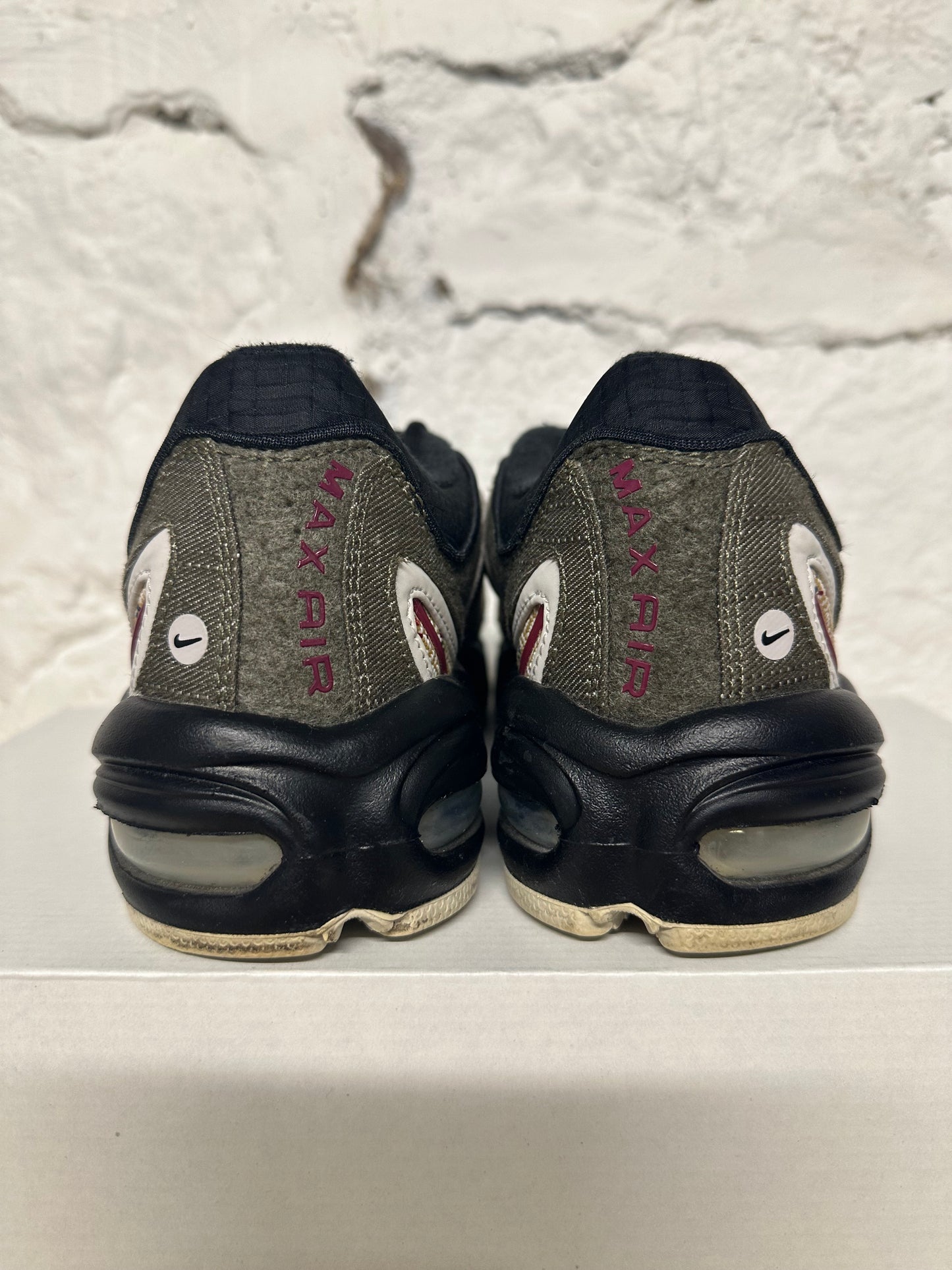 Nike Air Max Tailwind 4 Camper Green Sz 9