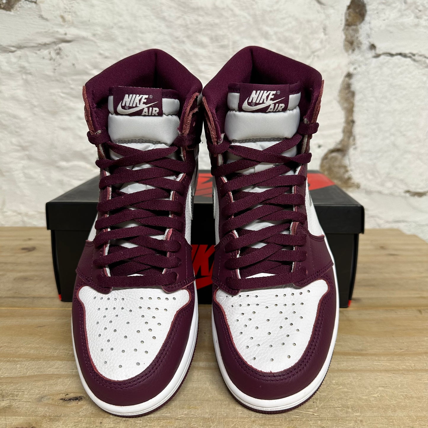 Air Jordan 1 High Bordeaux Sz 8.5