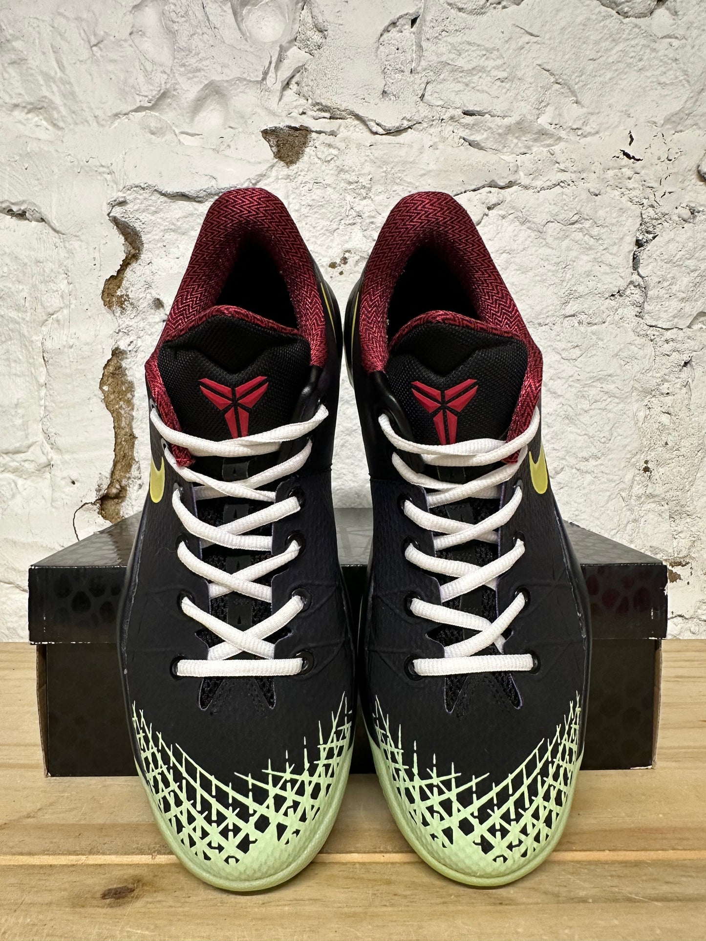 Nike Kobe Venomenon 4 Glow In The Dark Sz 11