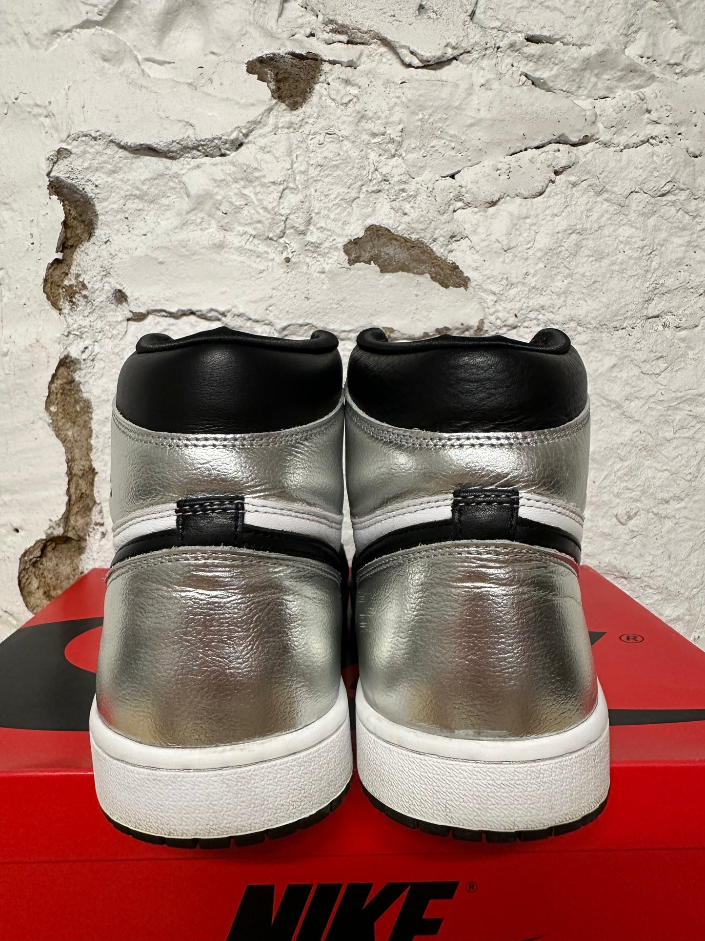 Air Jordan 1 High Silver Toe Sz 10 (11.5W)