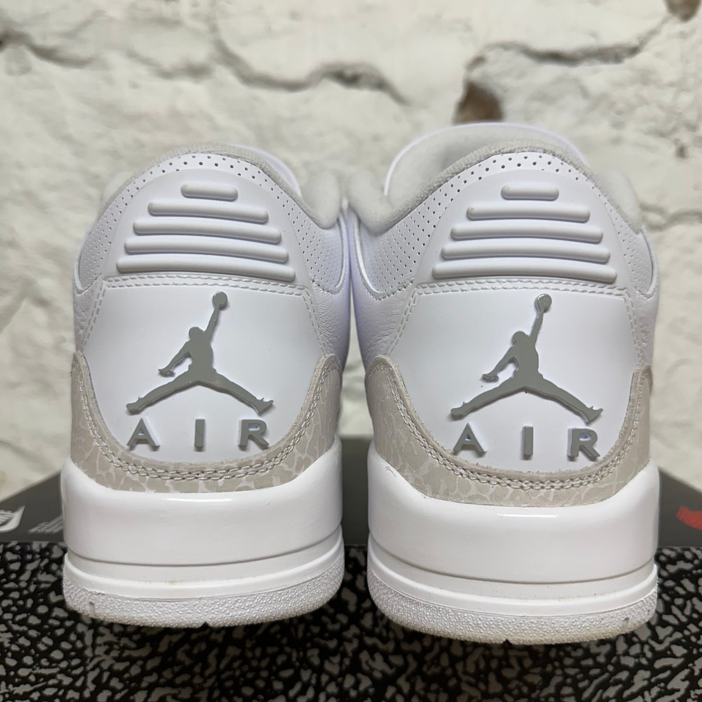 Air Jordan 3 Pure Money Sz 10