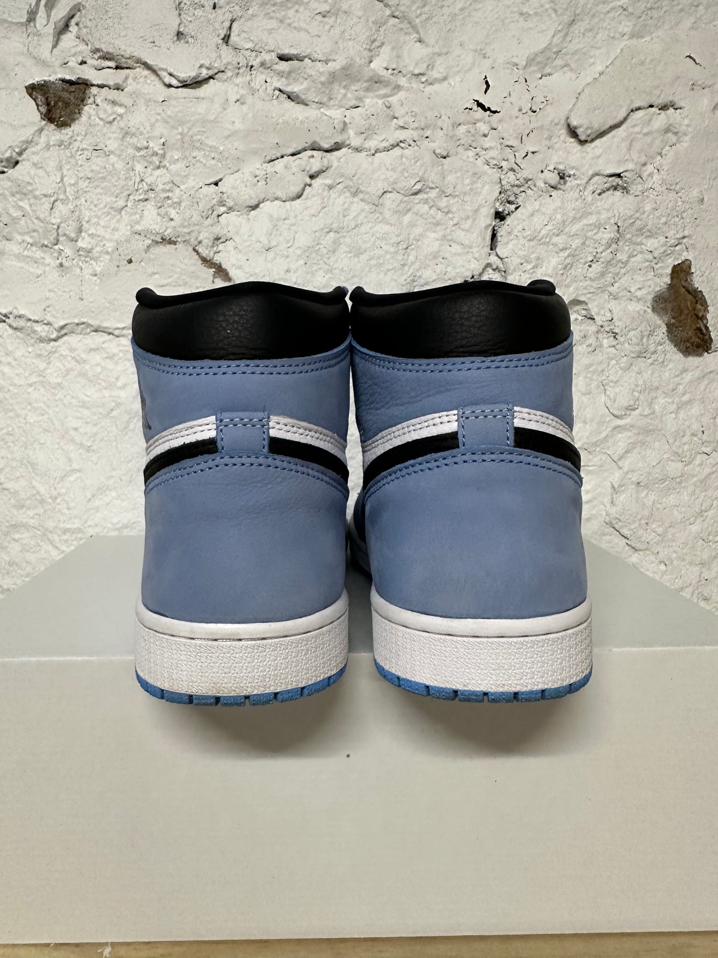 Air Jordan 1 High University Blue Sz 9.5