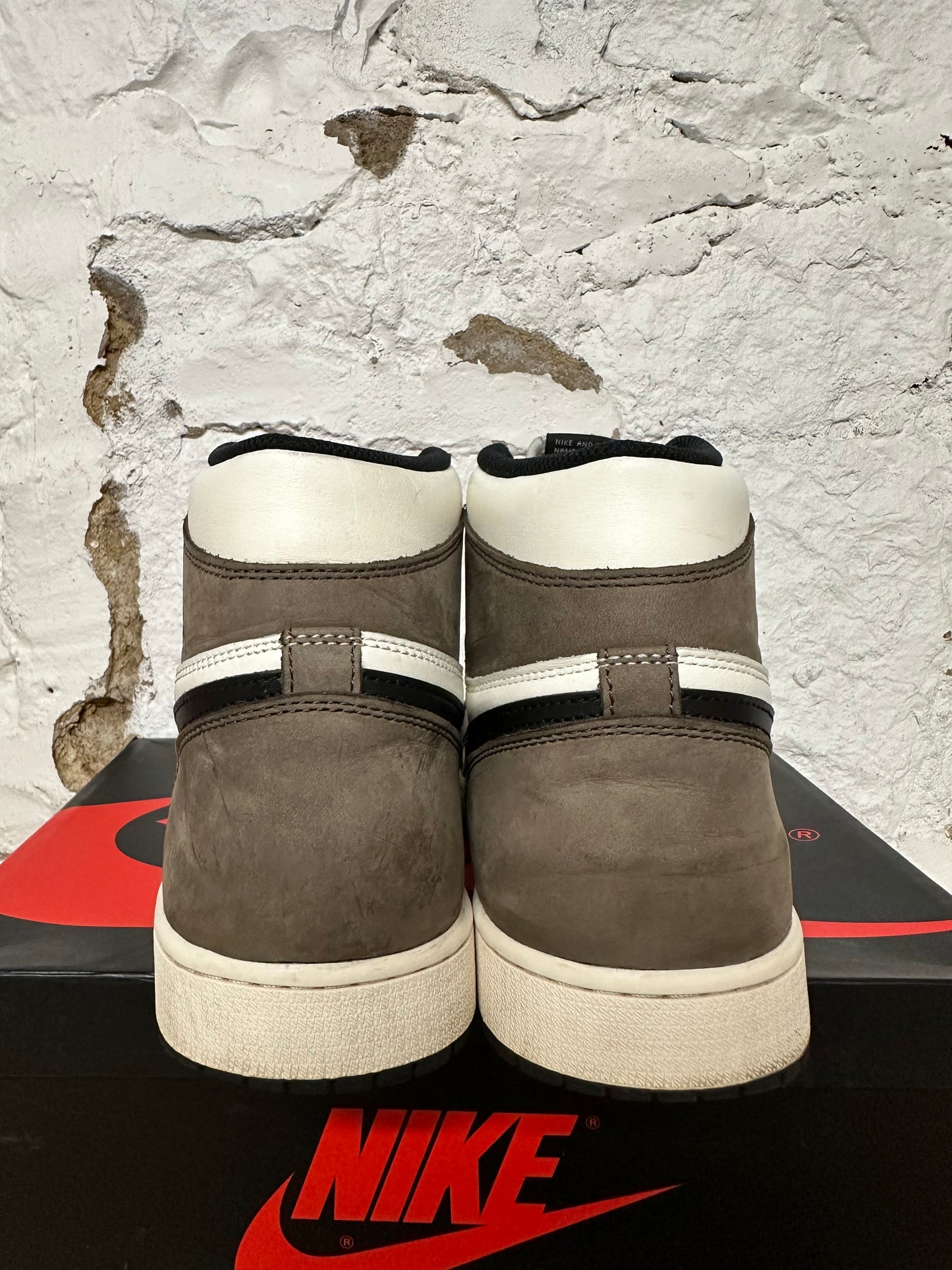 Air Jordan 1 High Dark Mocha Sz 12