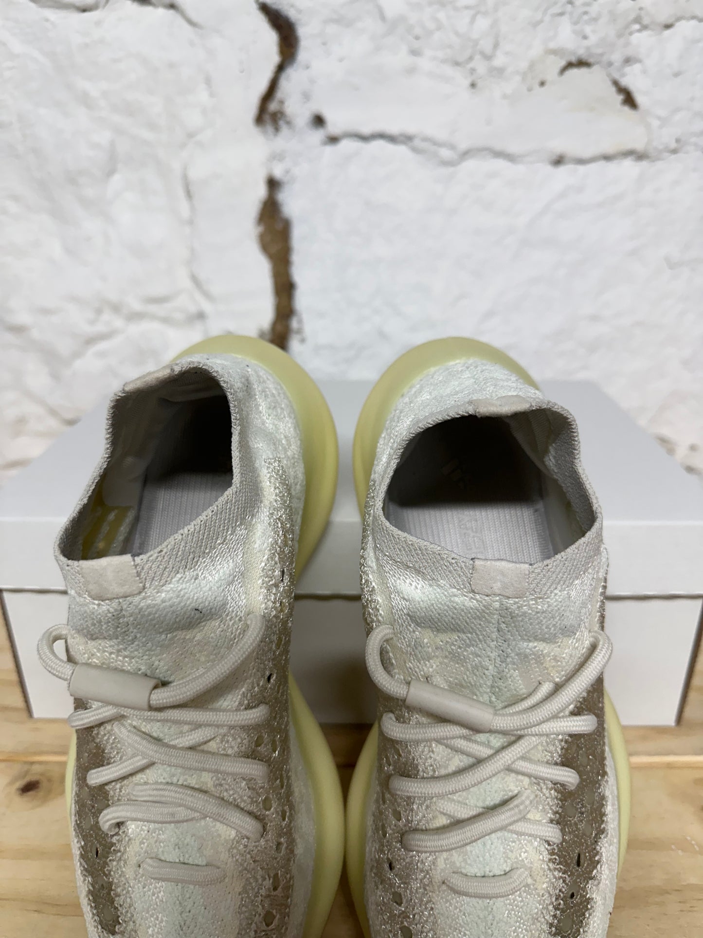 Yeezy 380 Calcite Glow Sz 5