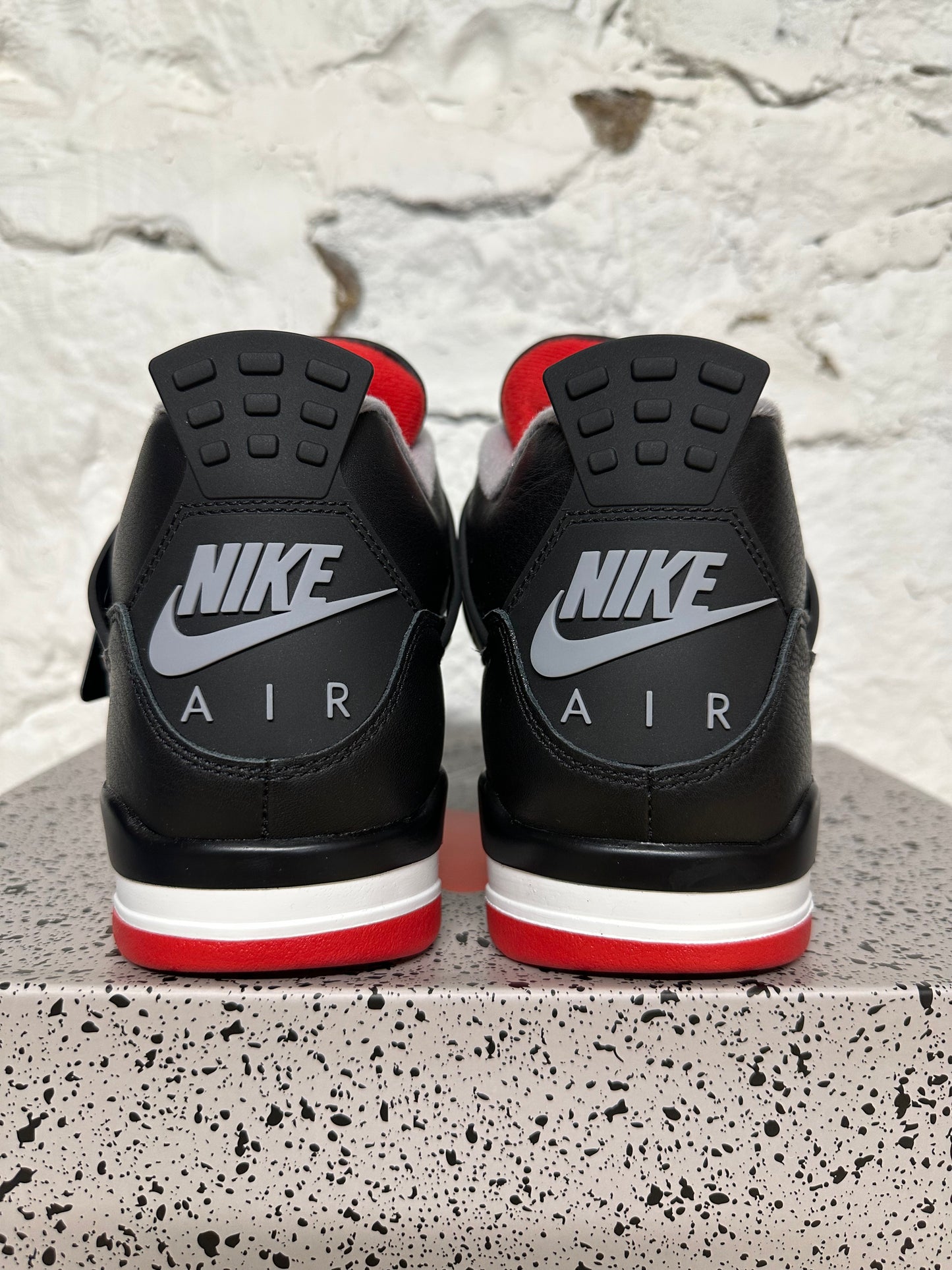 Air Jordan 4 Bred Reimagined Sz 10 DS