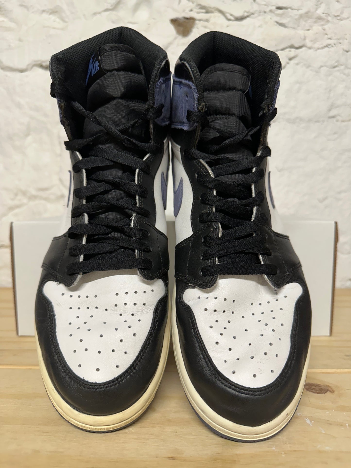 Air Jordan 1 High Blue Moon Sz 12