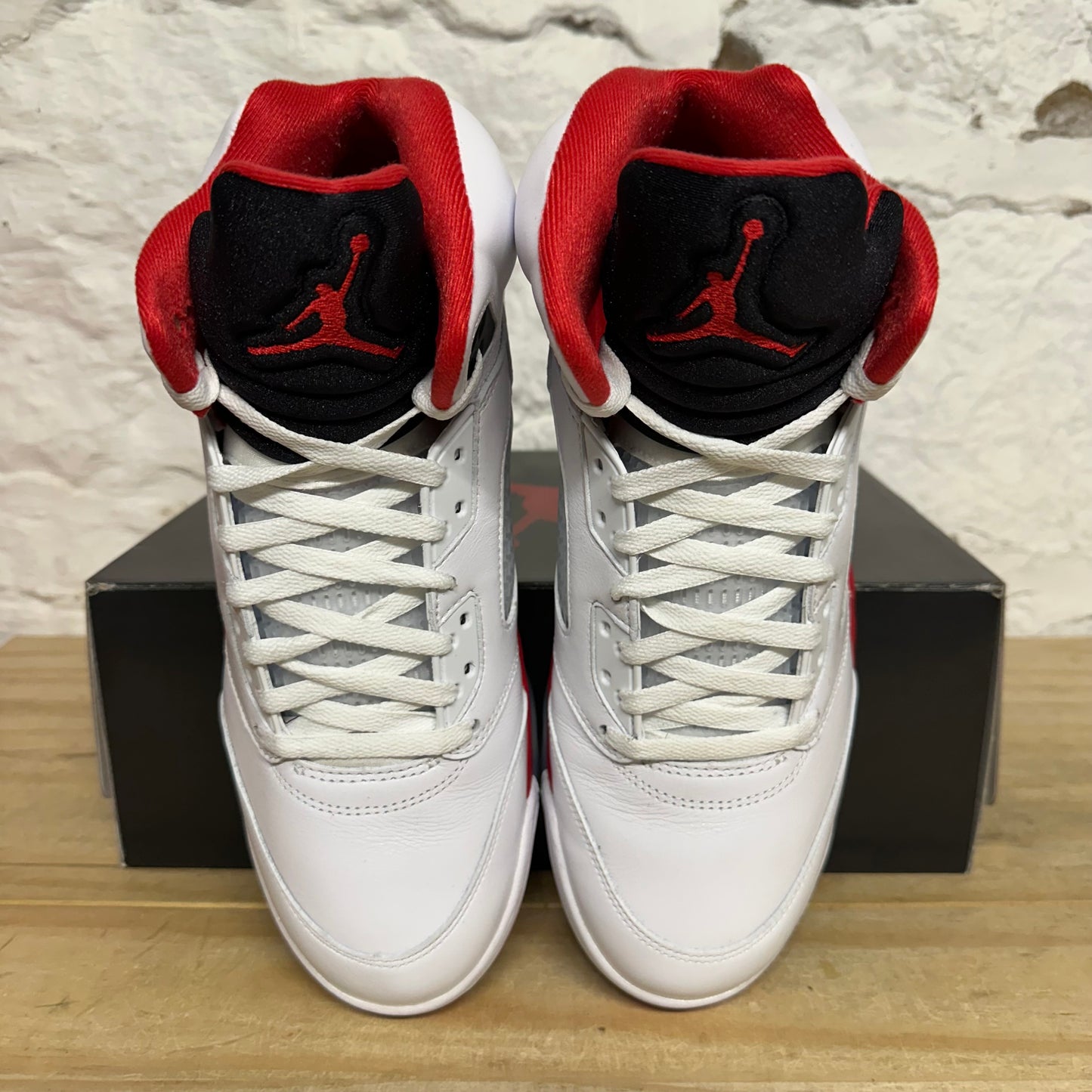 Air Jordan 5 Fire Red Black Tongue (2025) Sz 12