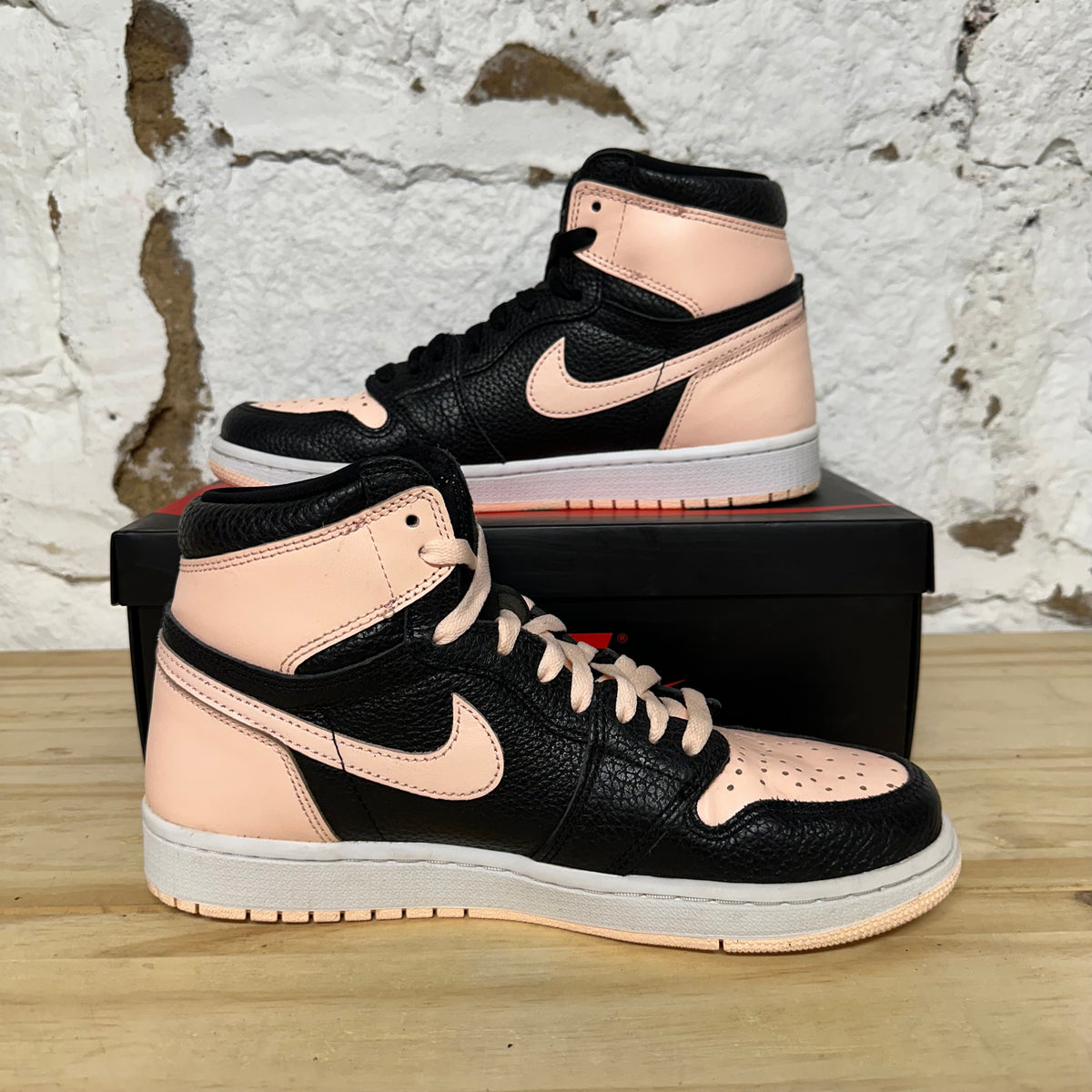 Air Jordan 1 High Black Crimson Tint Sz 9