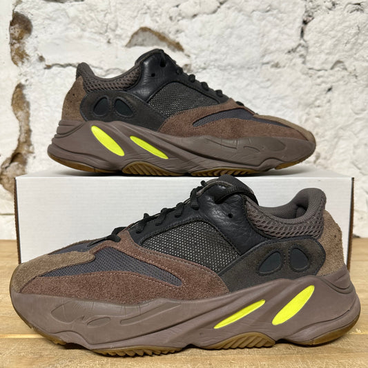 Adidas Yeezy 700 Mauve Sz 10.5