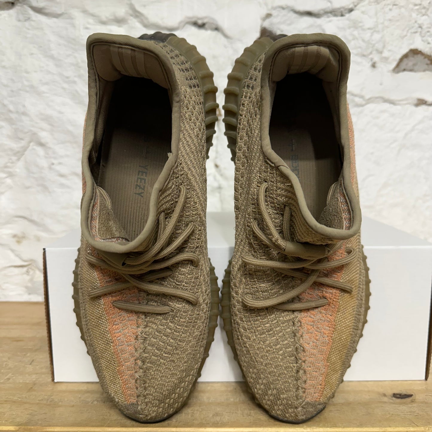 Yeezy 350 V2 Sand Taupe Sz 10
