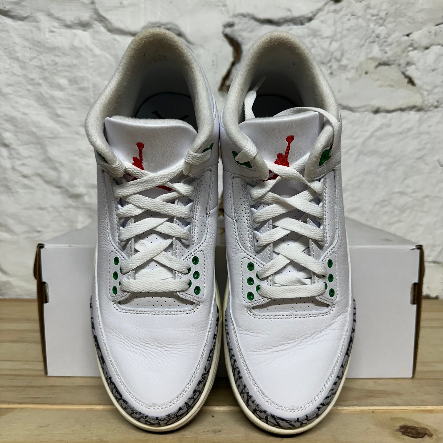 Air Jordan 3 Lucky Green Sz 8.5 (10W)