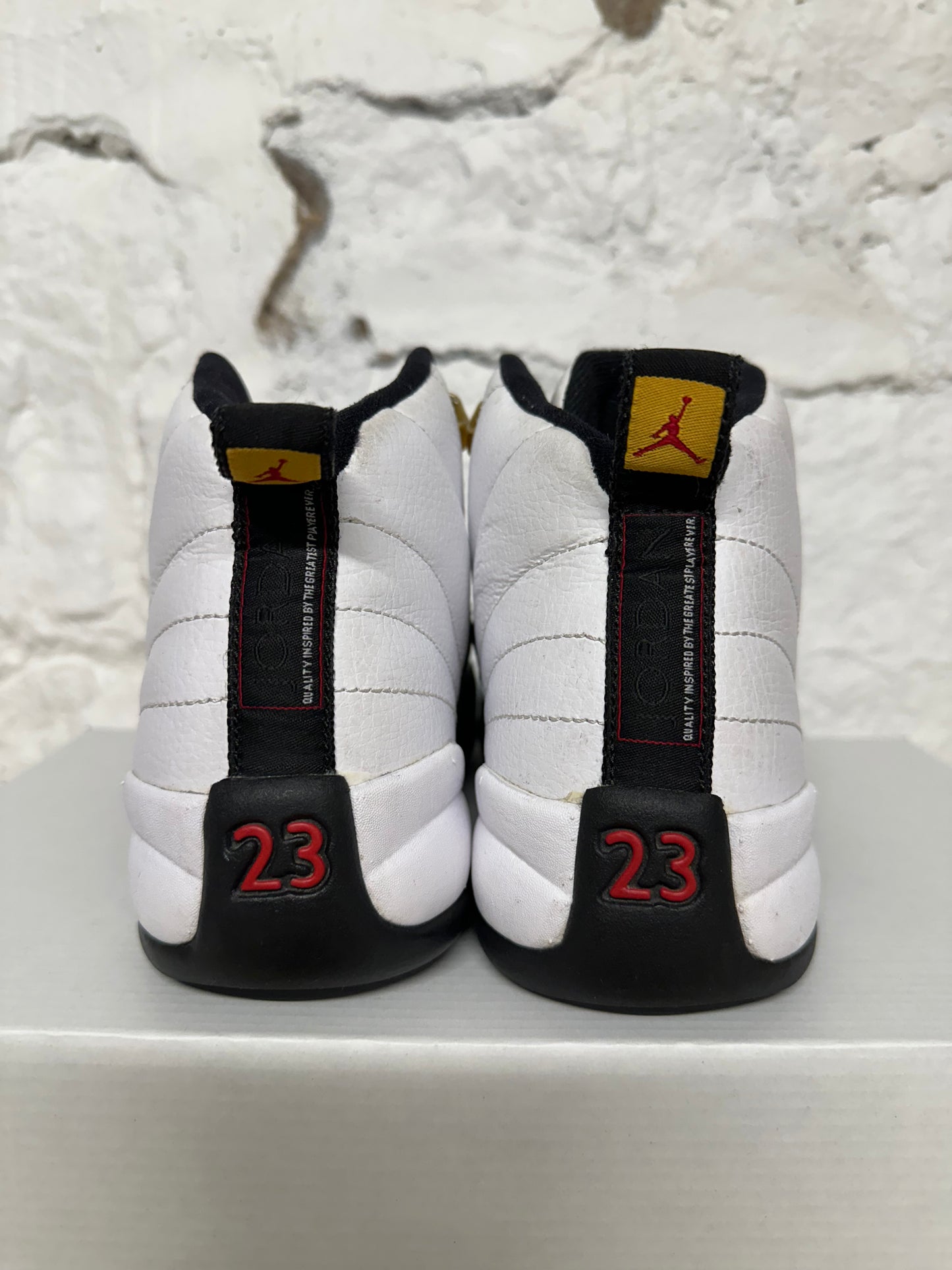 Air Jordan 12 Taxi Sz 6Y