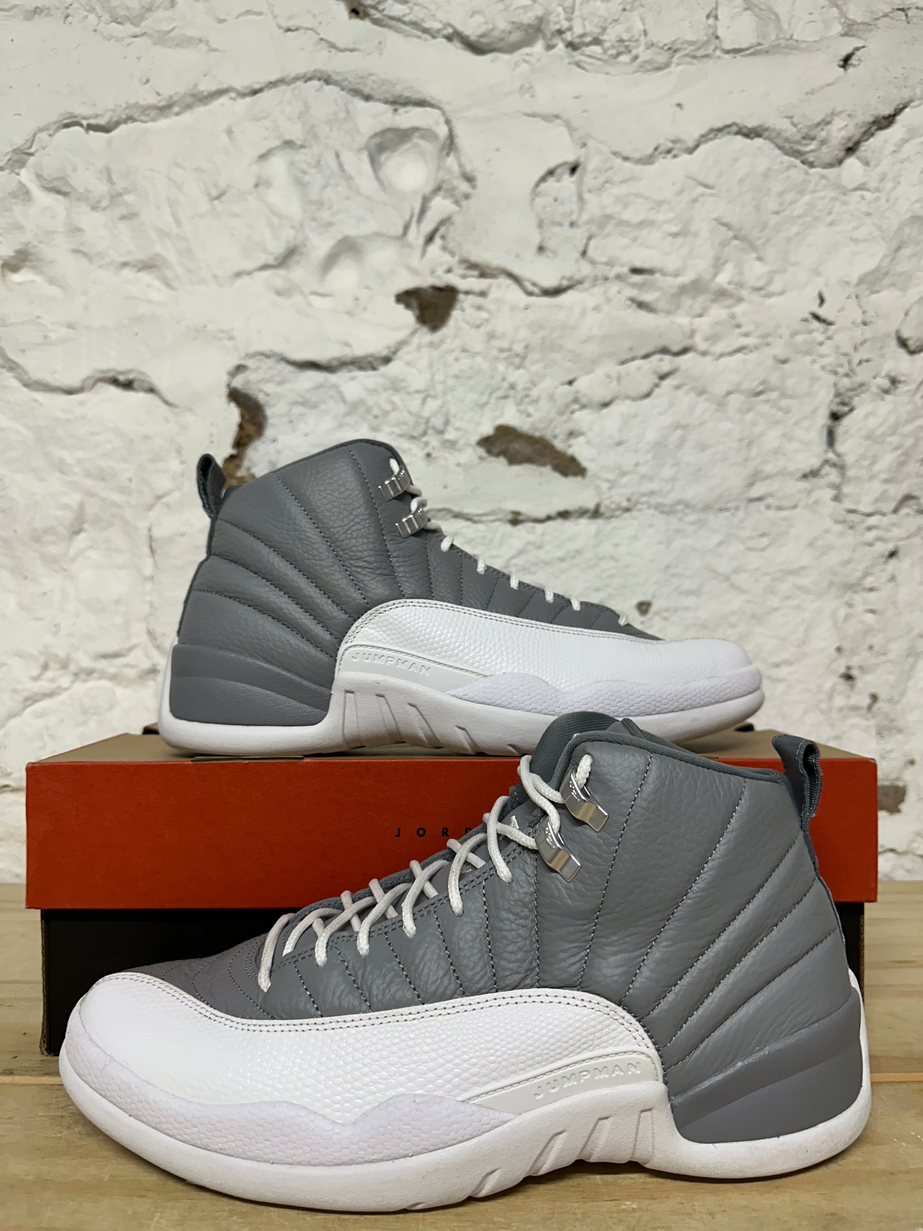 Air Jordan 12 Stealth Sz 10.5