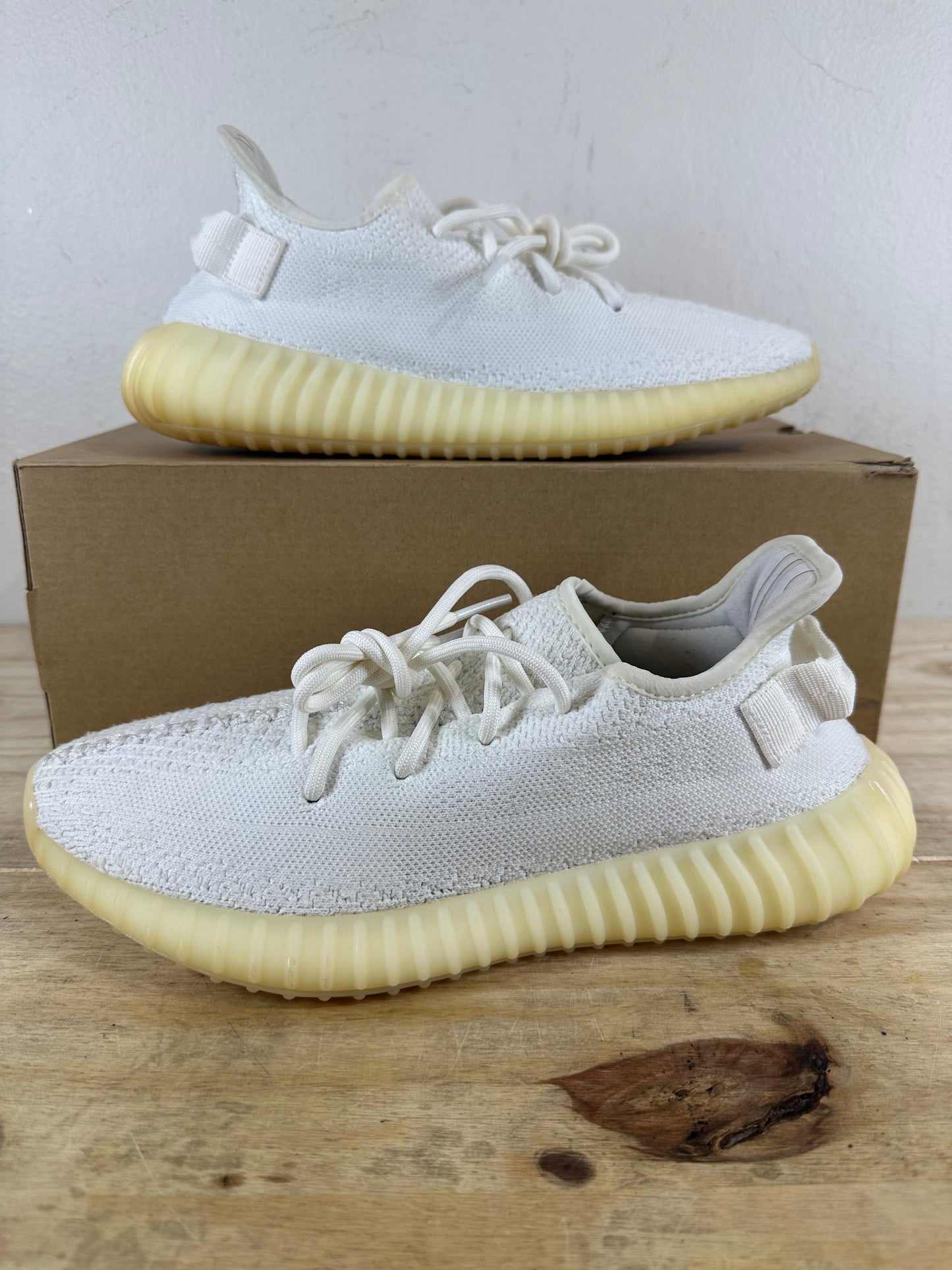 Yeezy 350 V2 Cream Sz 9.5