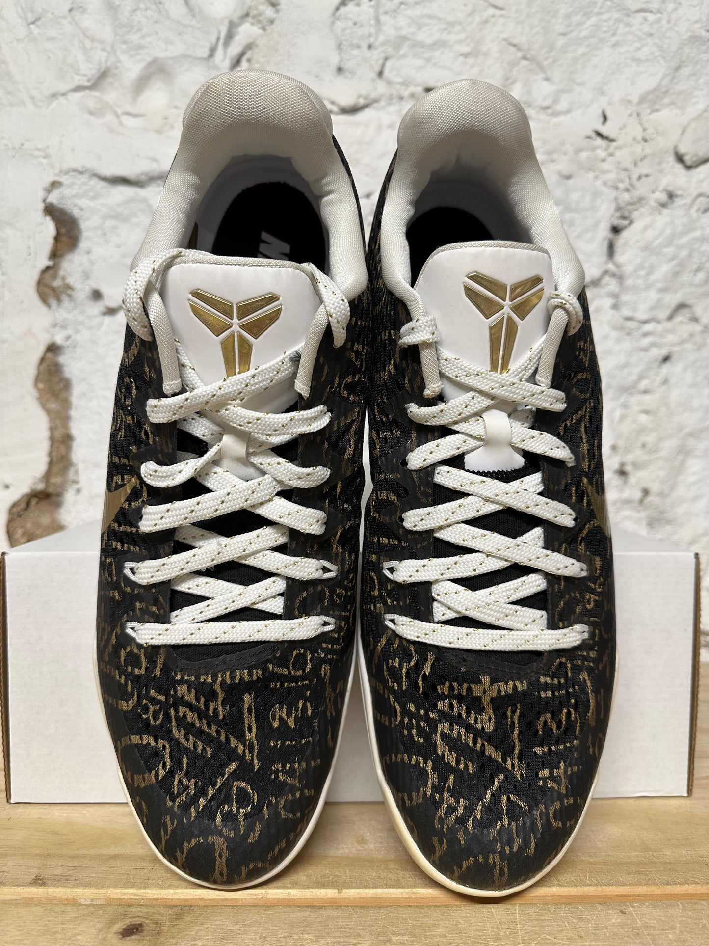 Nike Kobe 11 Elite Low ID Mamba Day Sz 14