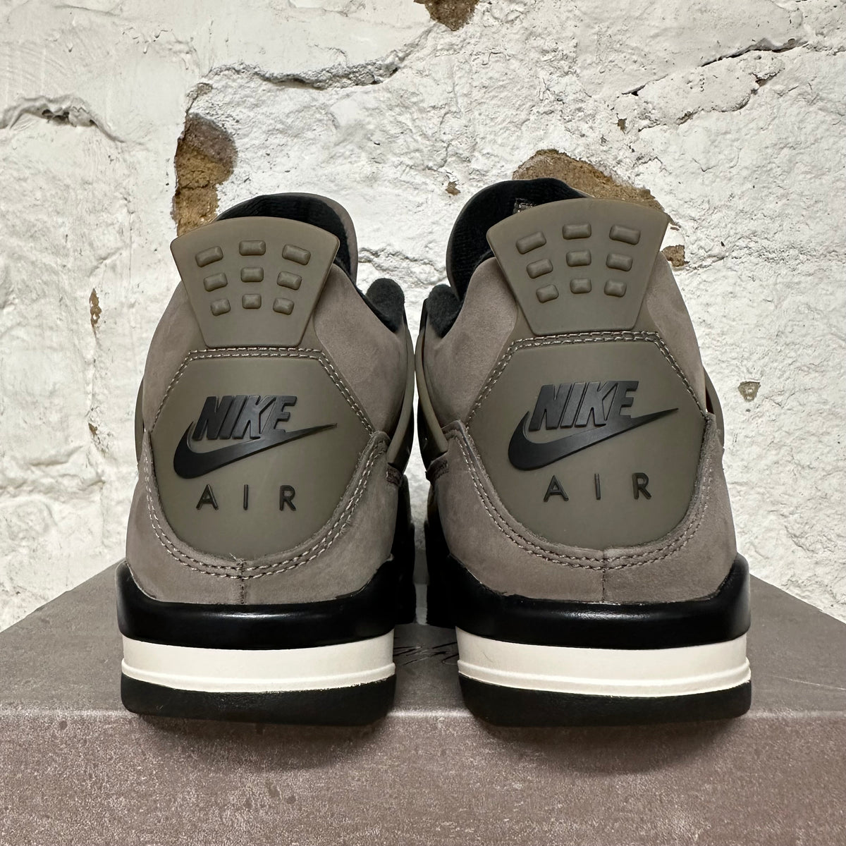 Air Jordan 4 Cave Stone Sz 7Y DS