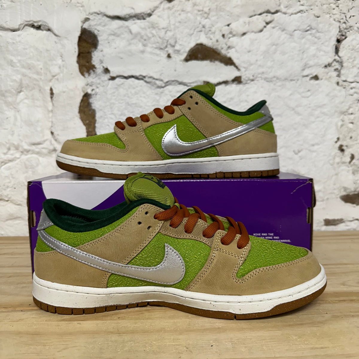 Nike SB Dunk Low Escargot Sz 10 DS