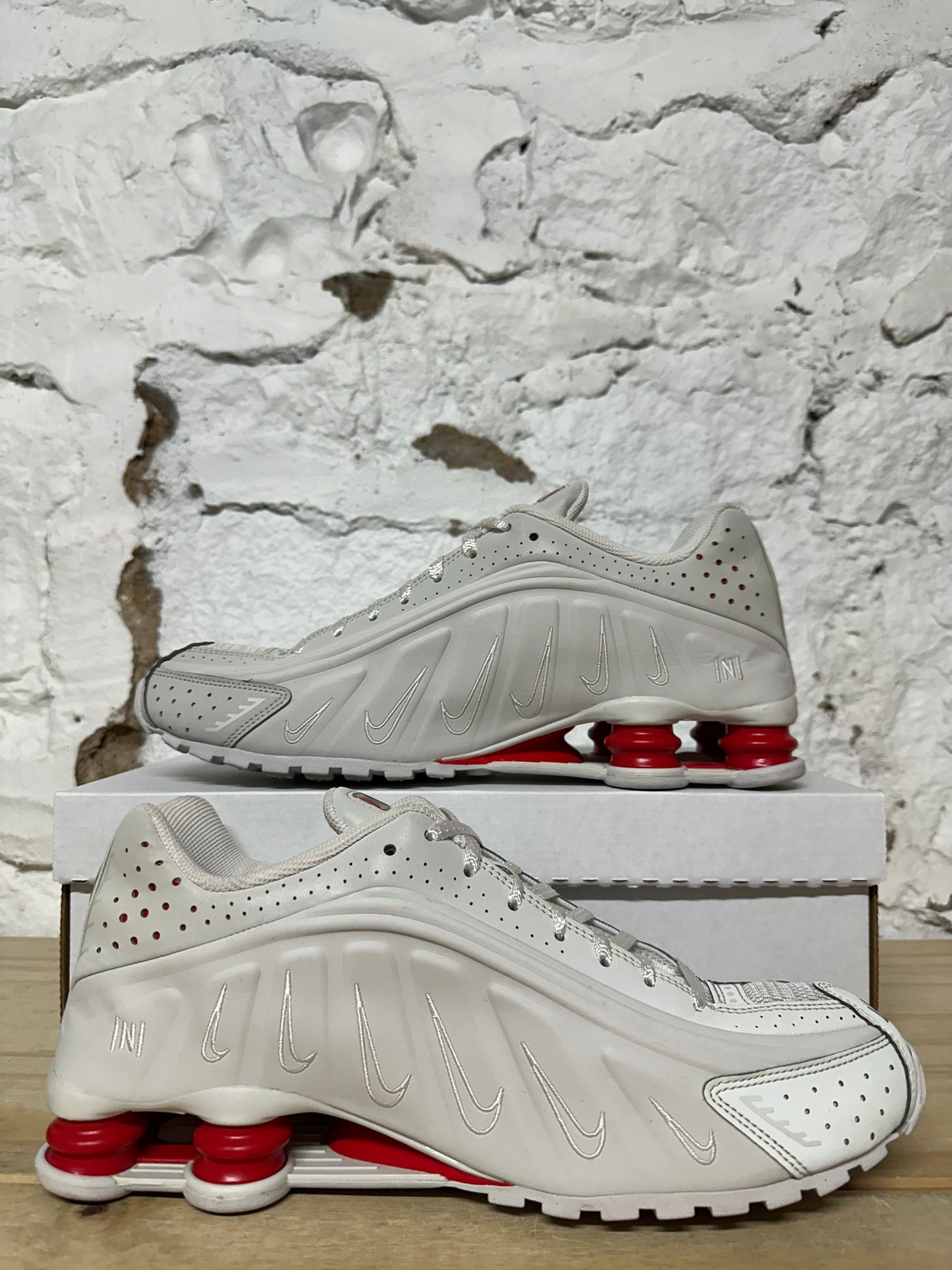 Nike Shox R4 Neymar White Sz 10.5