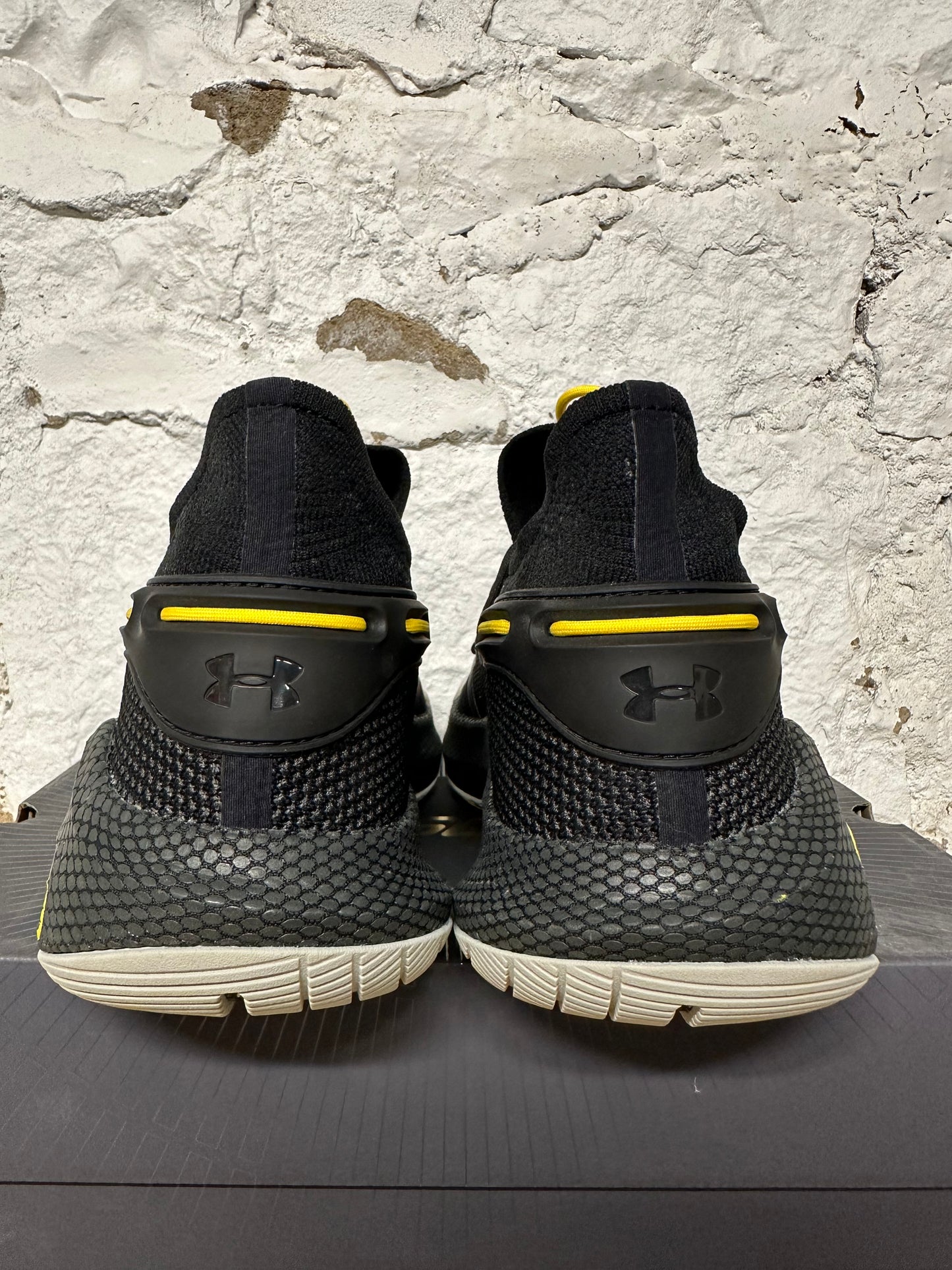 Under Armour Curry 6 Thank You Oakland Sz 10.5 DS