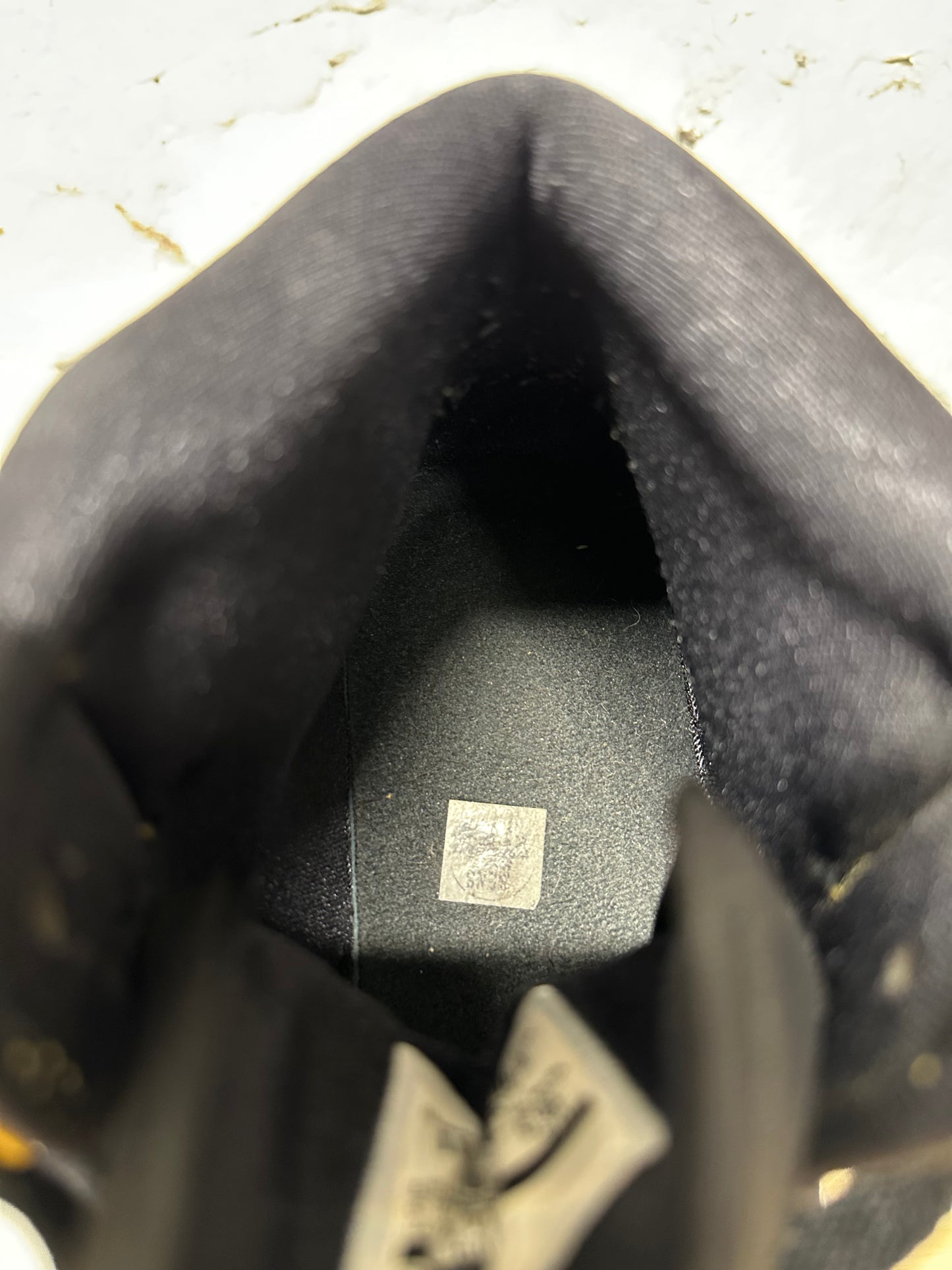 Air Jordan 1 Mid New Love Sz 10.5