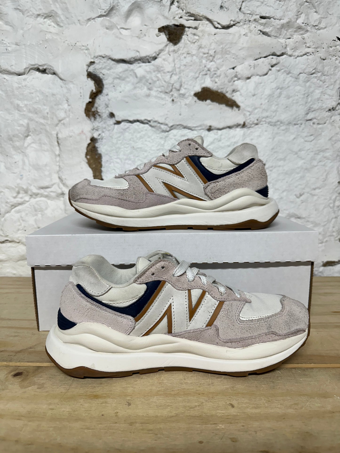 New Balance 57/40 Rose Water Sz 7.5 (9W)