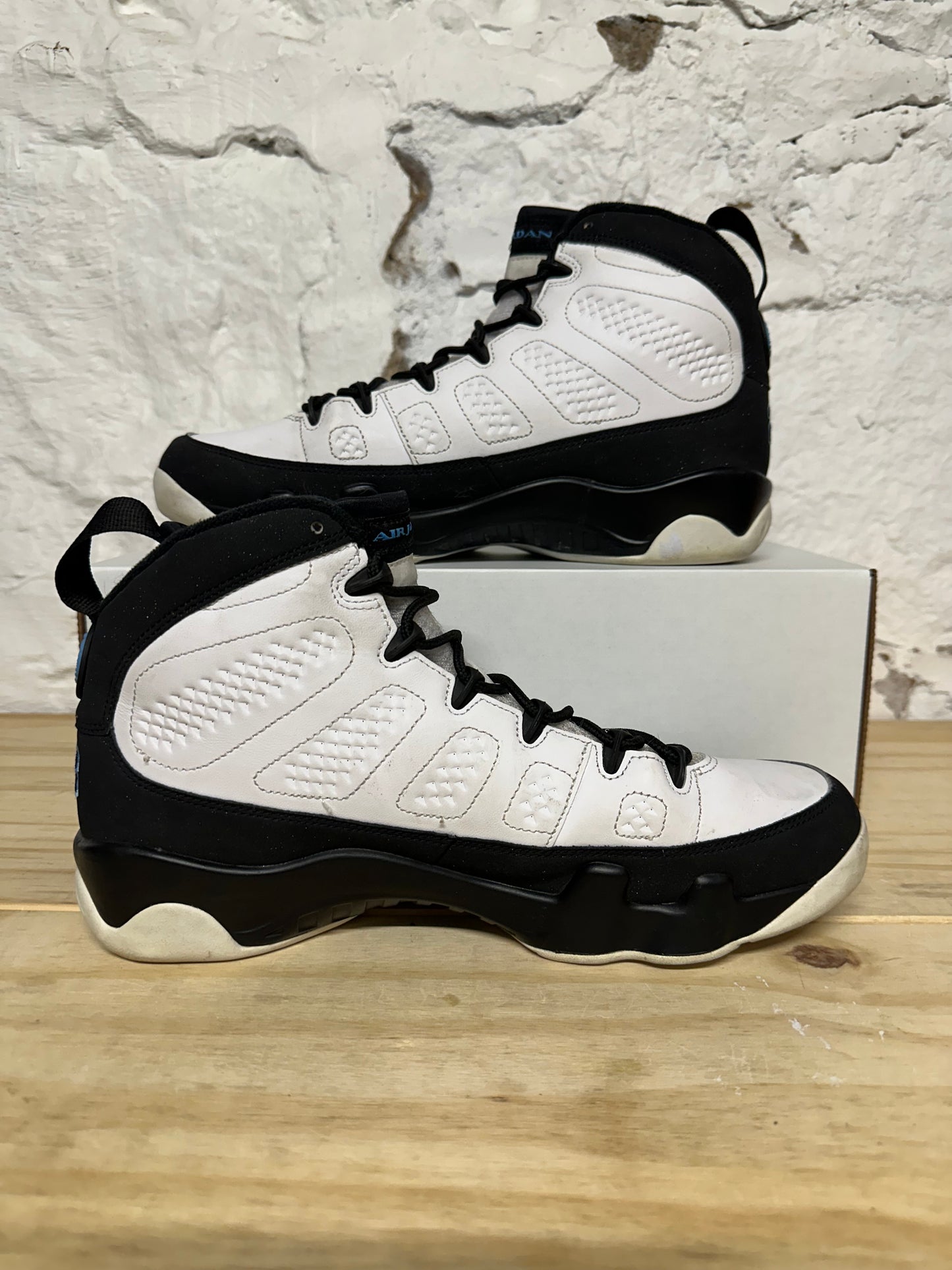 Air Jordan 9 University Blue Sz 10