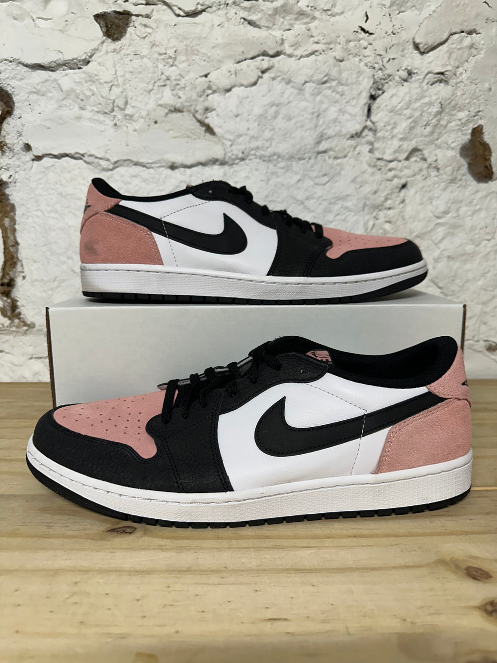 Air Jordan 1 Low Bleached Coral Sz 14
