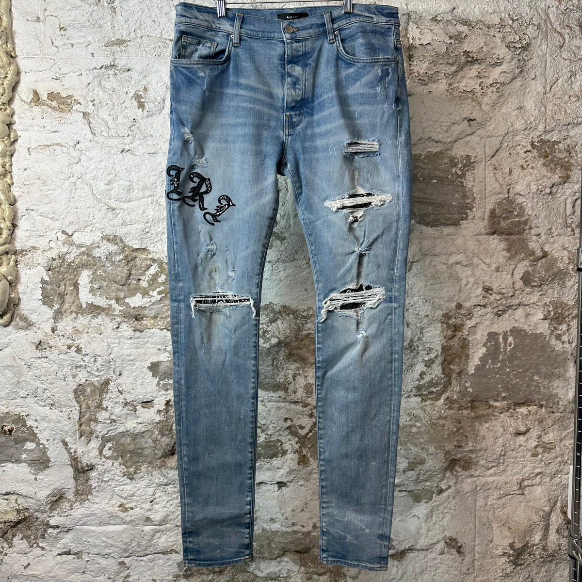 Amiri Black Old English Spell Blue Denim Jeans Sz 36