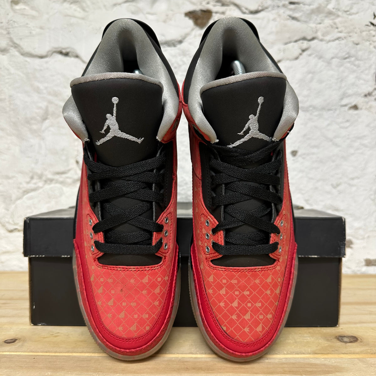 Air Jordan 3 Doembecher (2013) Sz 10