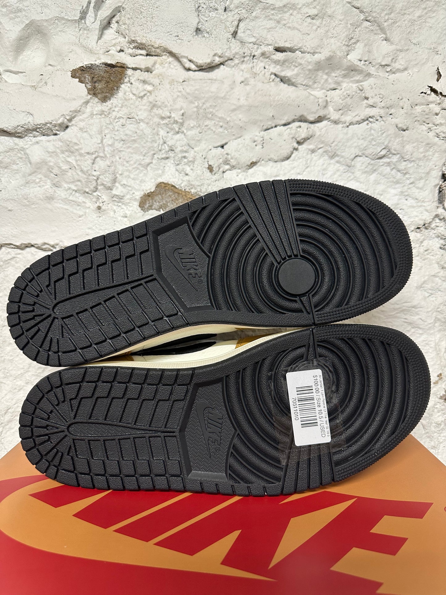 Air Jordan 1 Low Rookie Of The Year Sz 10.5