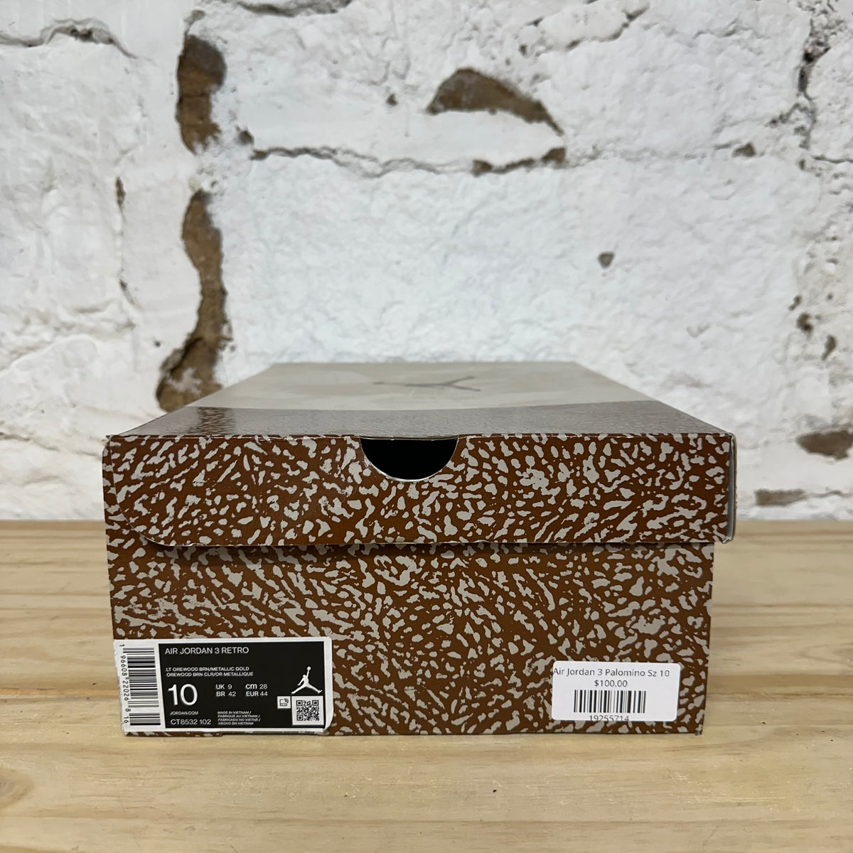 Air Jordan 3 Palomino Sz 10