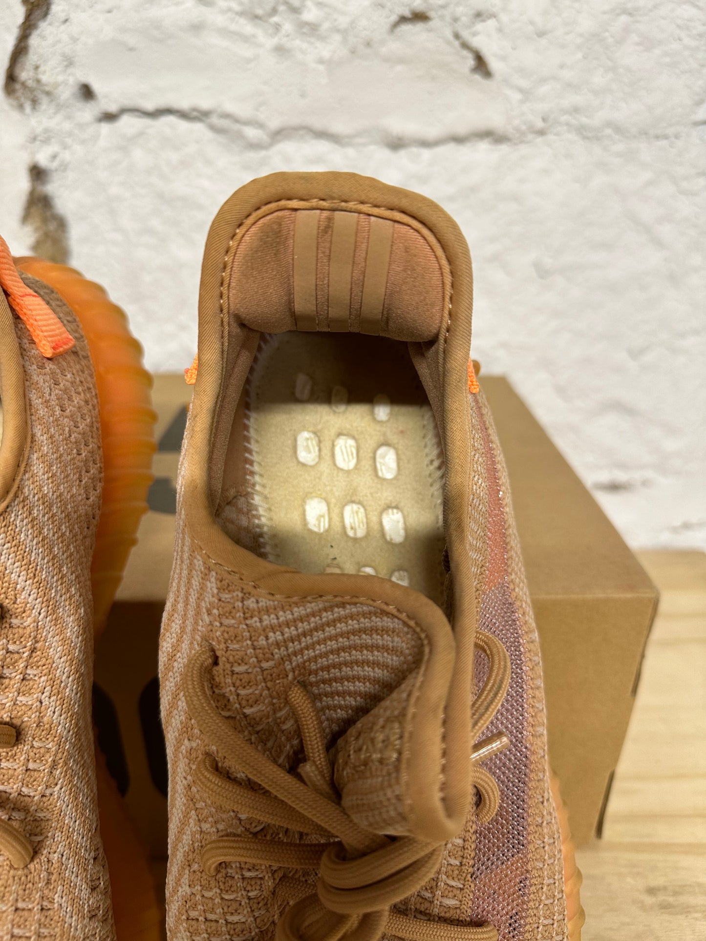 Yeezy 350 V2 Clay Sz 11