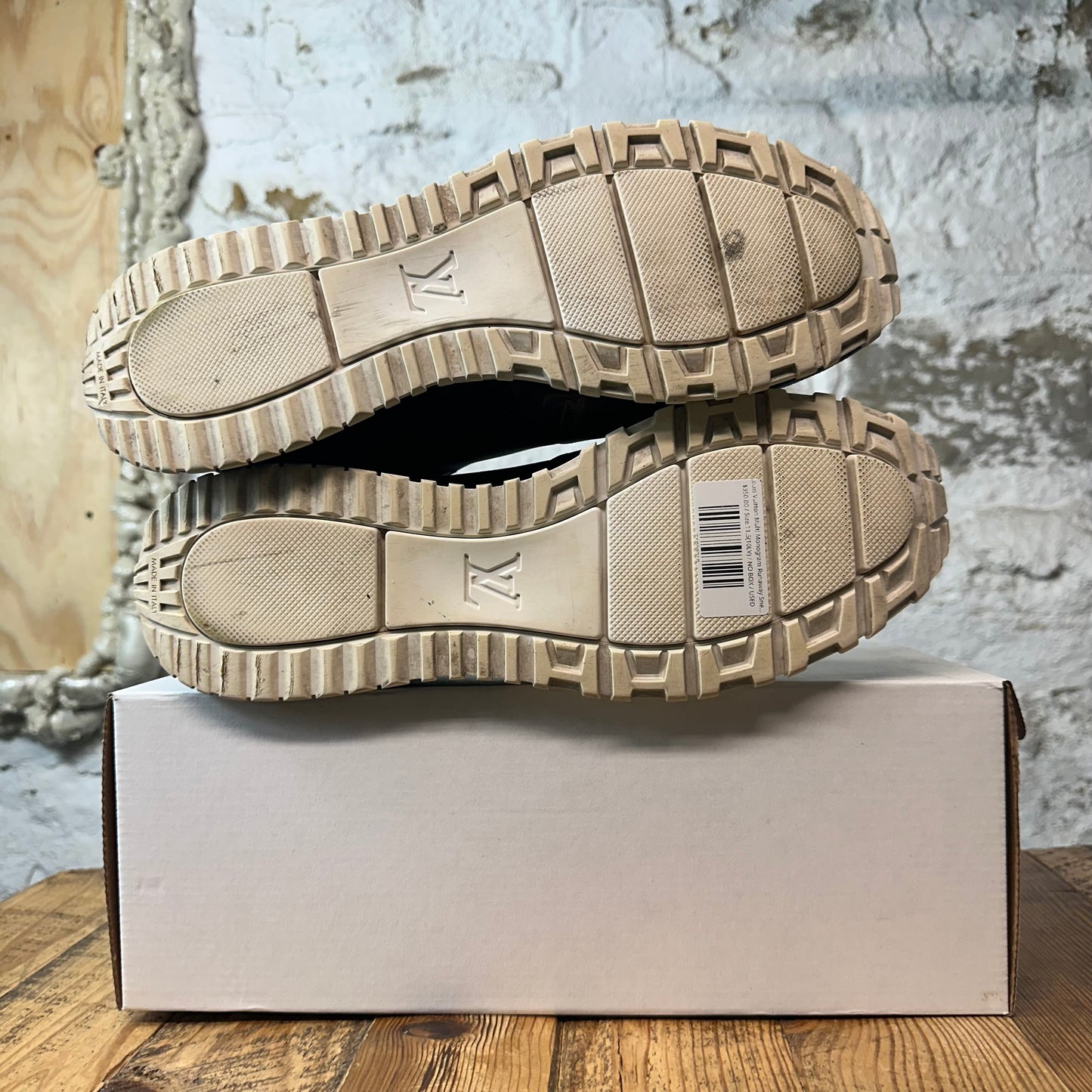 Louis Vuitton Multi Monogram Runaway Sneaker Sz 11.5 (10LV)