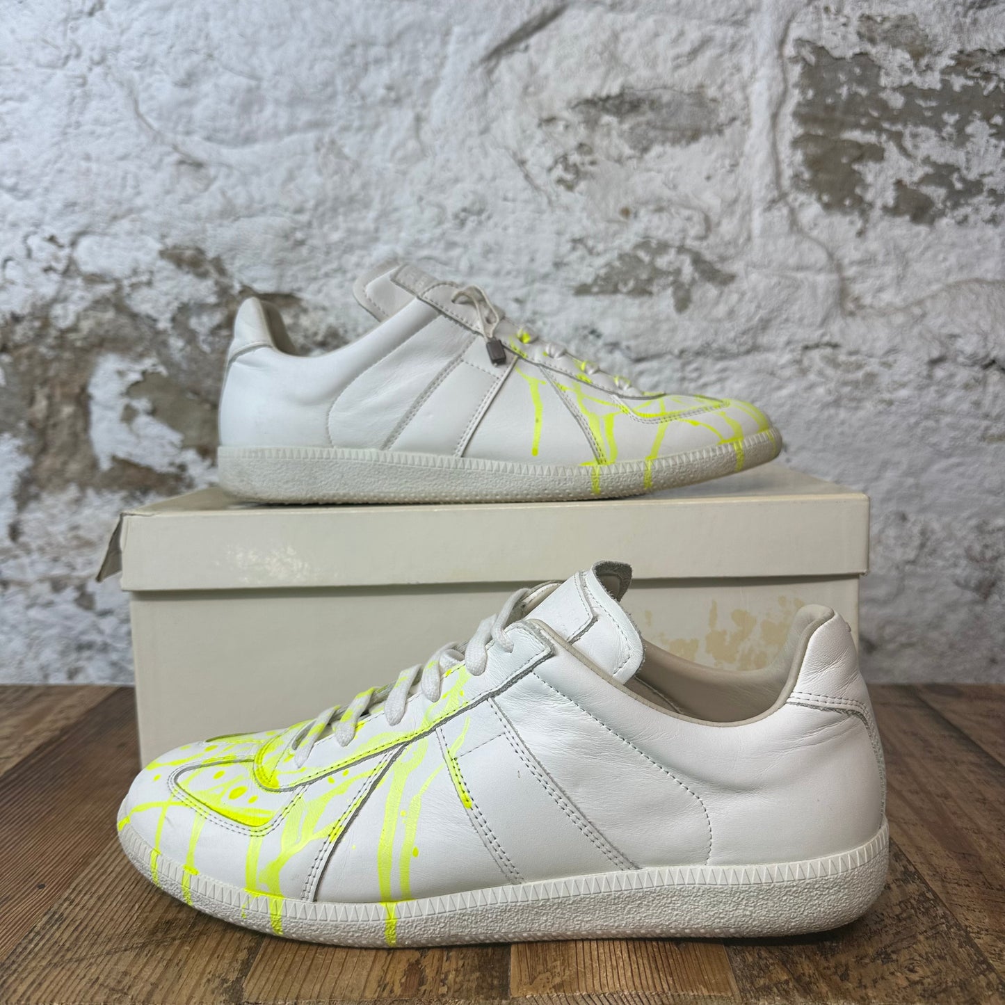 Maison Margiela Replica Neon Paint White Sneaker Sz 9 (42)