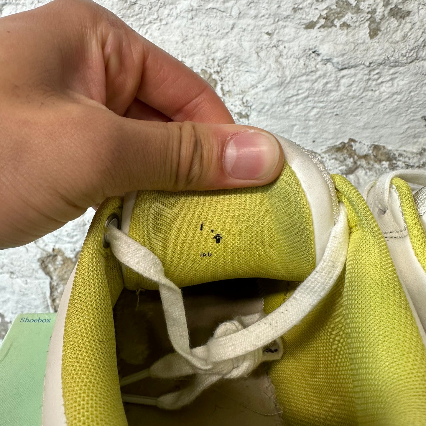 Off-White Out Of Office Yellow White Sz 10 (43)