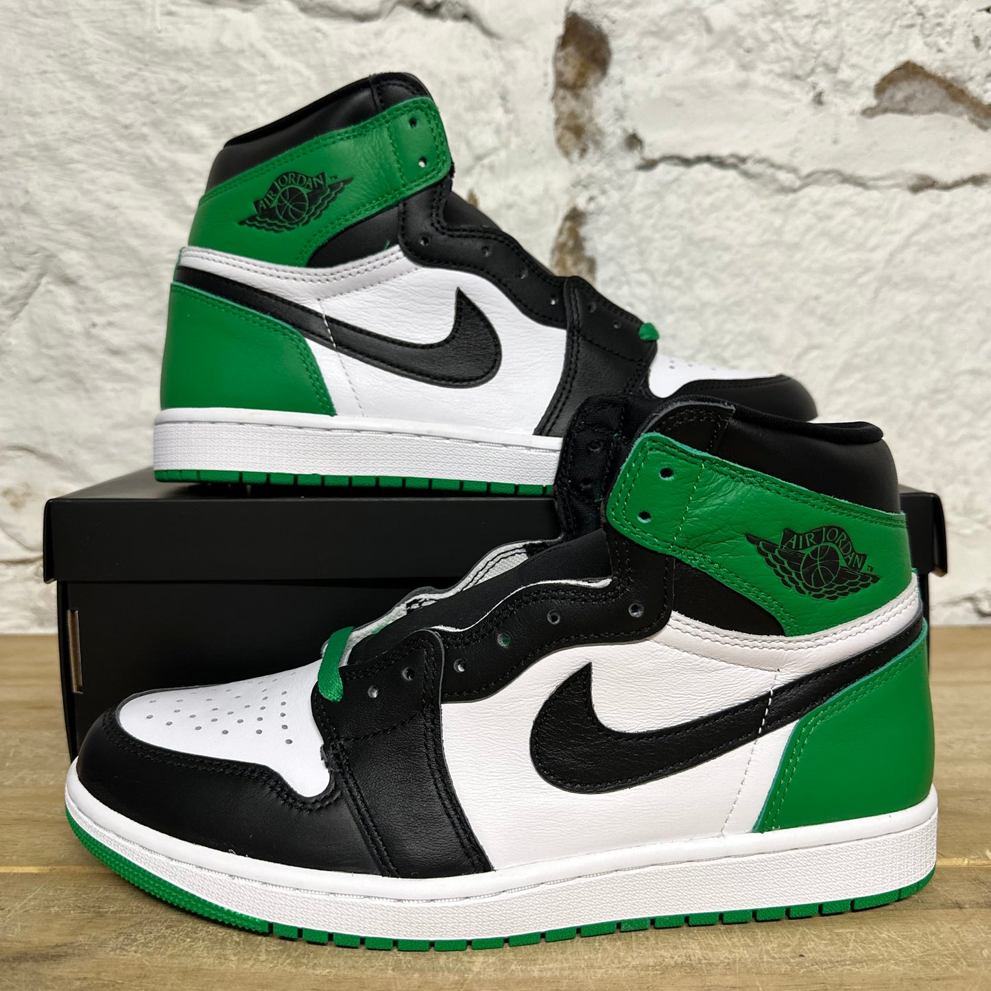 Air Jordan 1 High Lucky Green Sz 10 DS