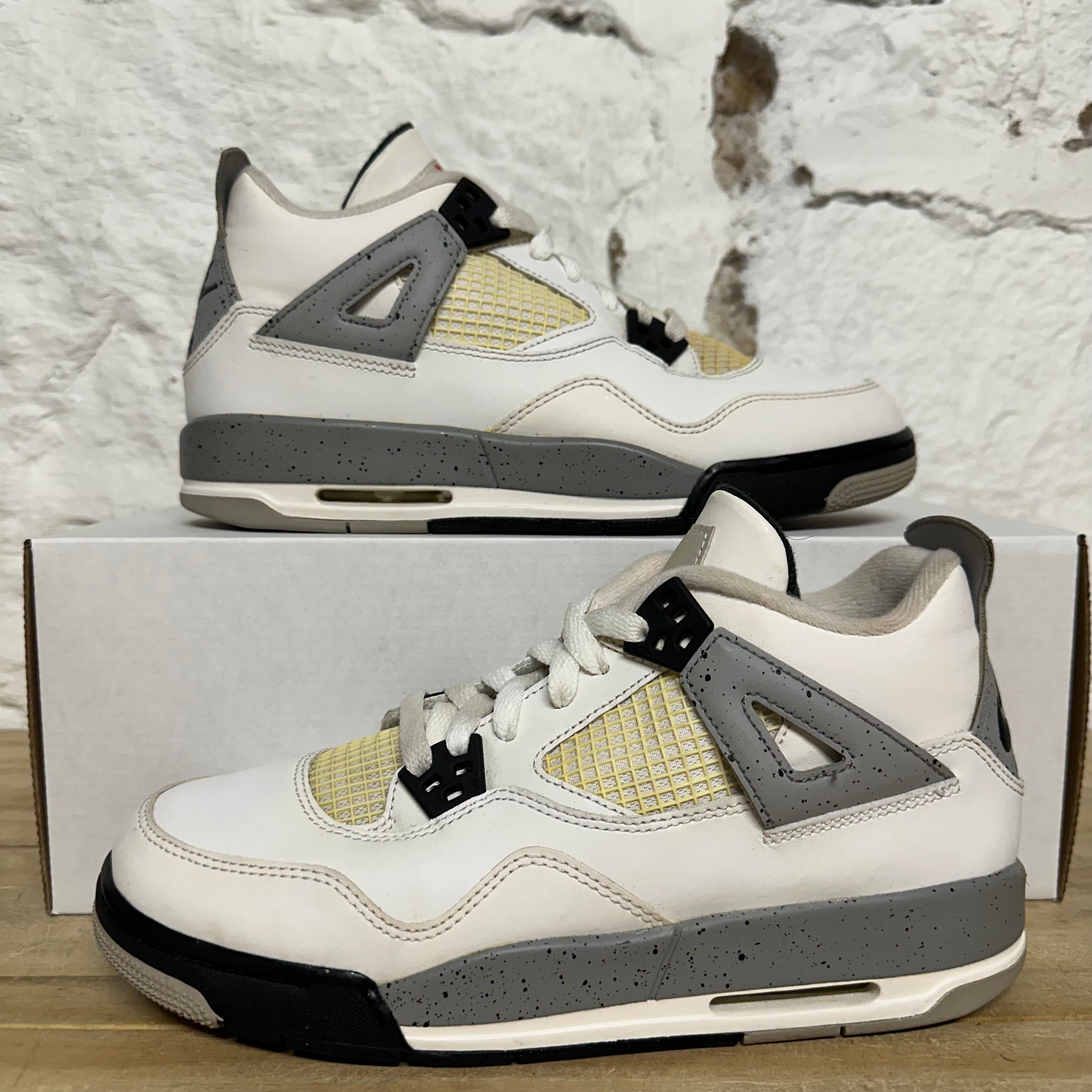 Air Jordan 4 White Cement (2016) Sz 7Y