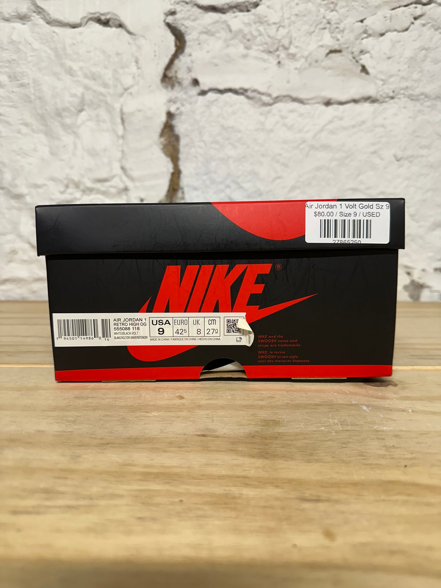 Air Jordan 1 High White Black Volt University Gold Sz 9