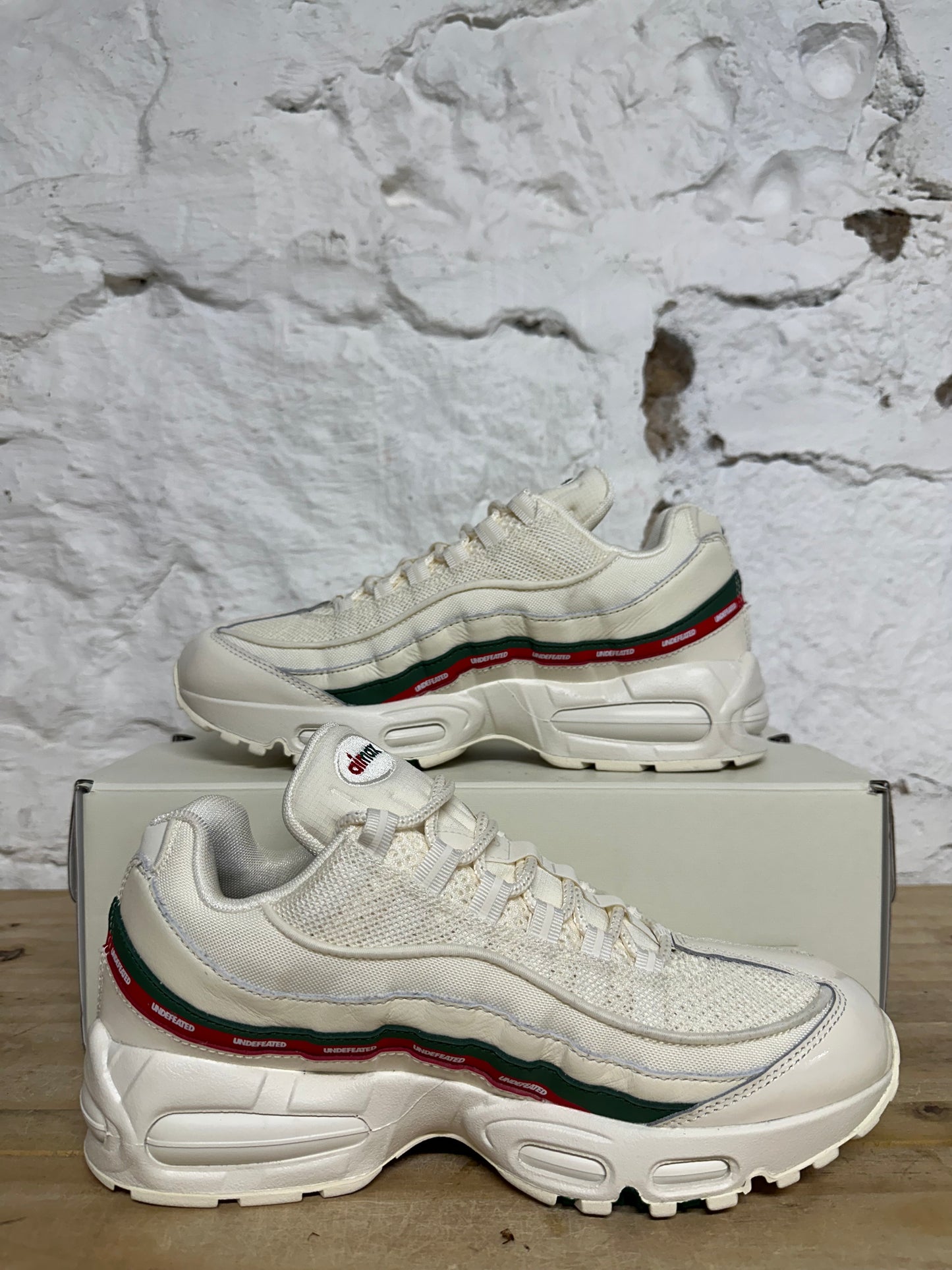 Nike Air Max 95 Undefeated Sail Sz 8